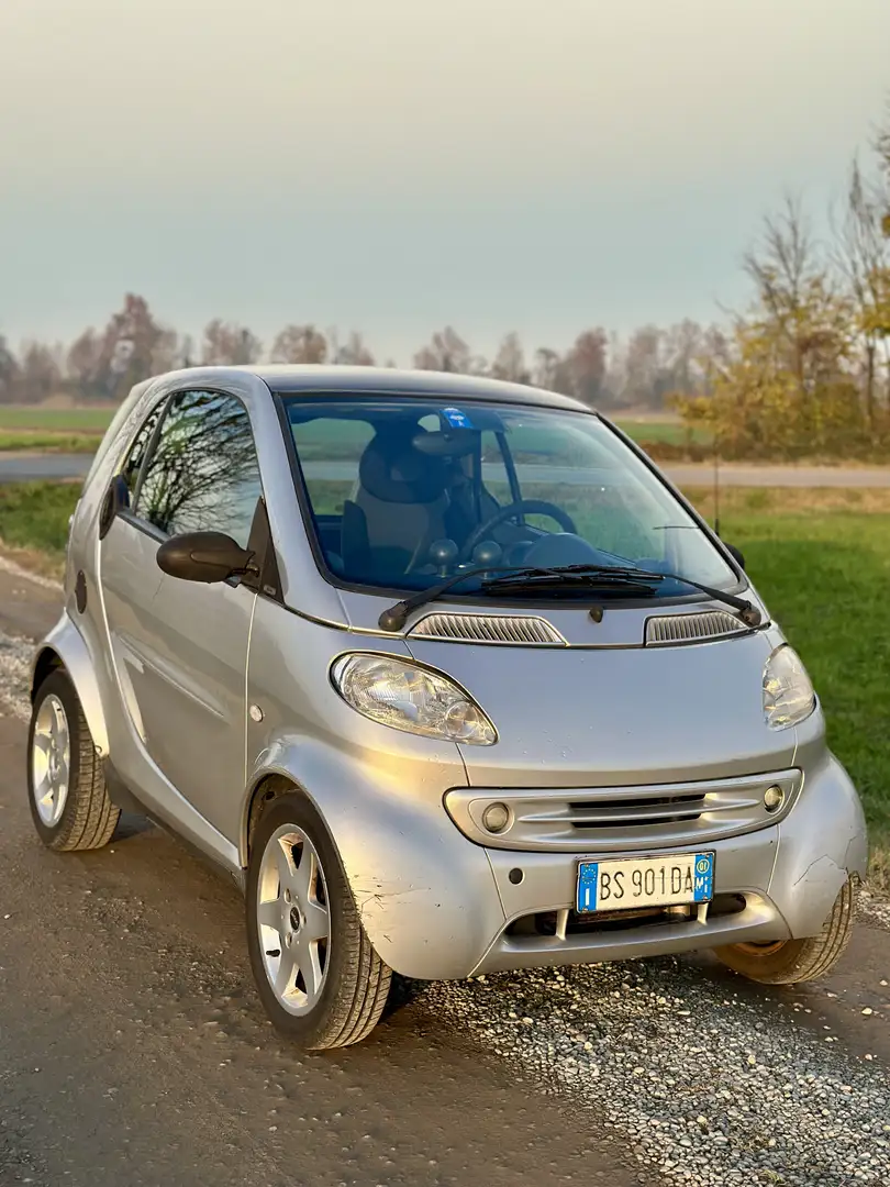 smart city-coupé/city-cabrio & passion Gris - 1