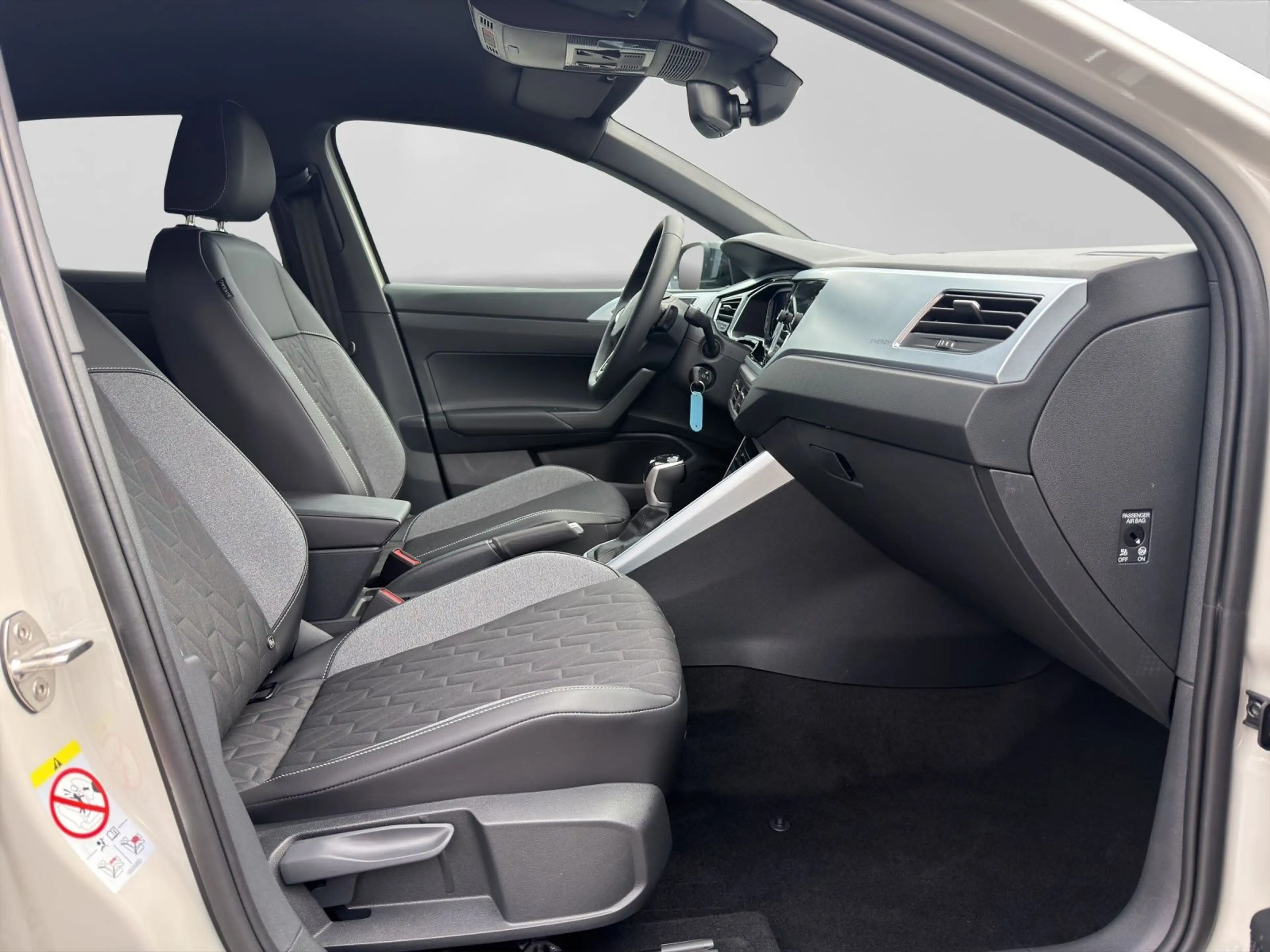 Volkswagen Taigo 1.0 TSI DSG ENERGY LIFE REAR VIEW NAVI SIT — photo 4