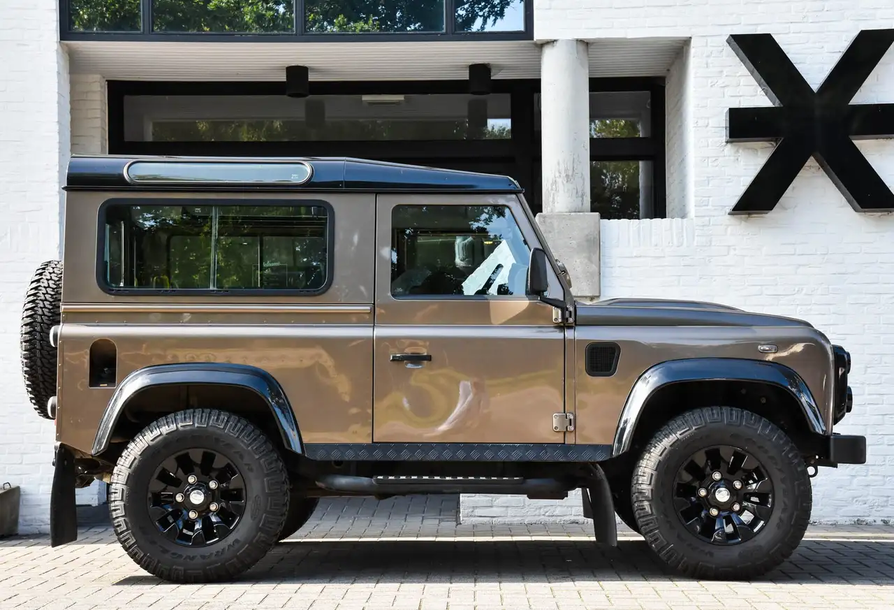 Land Rover Defender 90 LIMITED EXCLUSIVE EDITION *** LICHTE VRACHT *** — foto 3