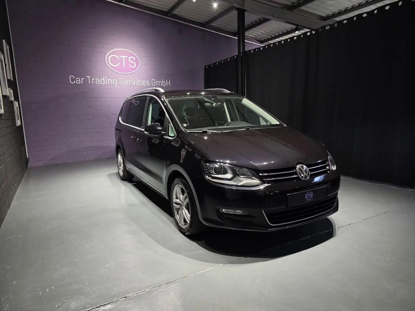 Volkswagen Sharan Allstar BMT/7 SITZEN/2 HAND Schwarz - 2