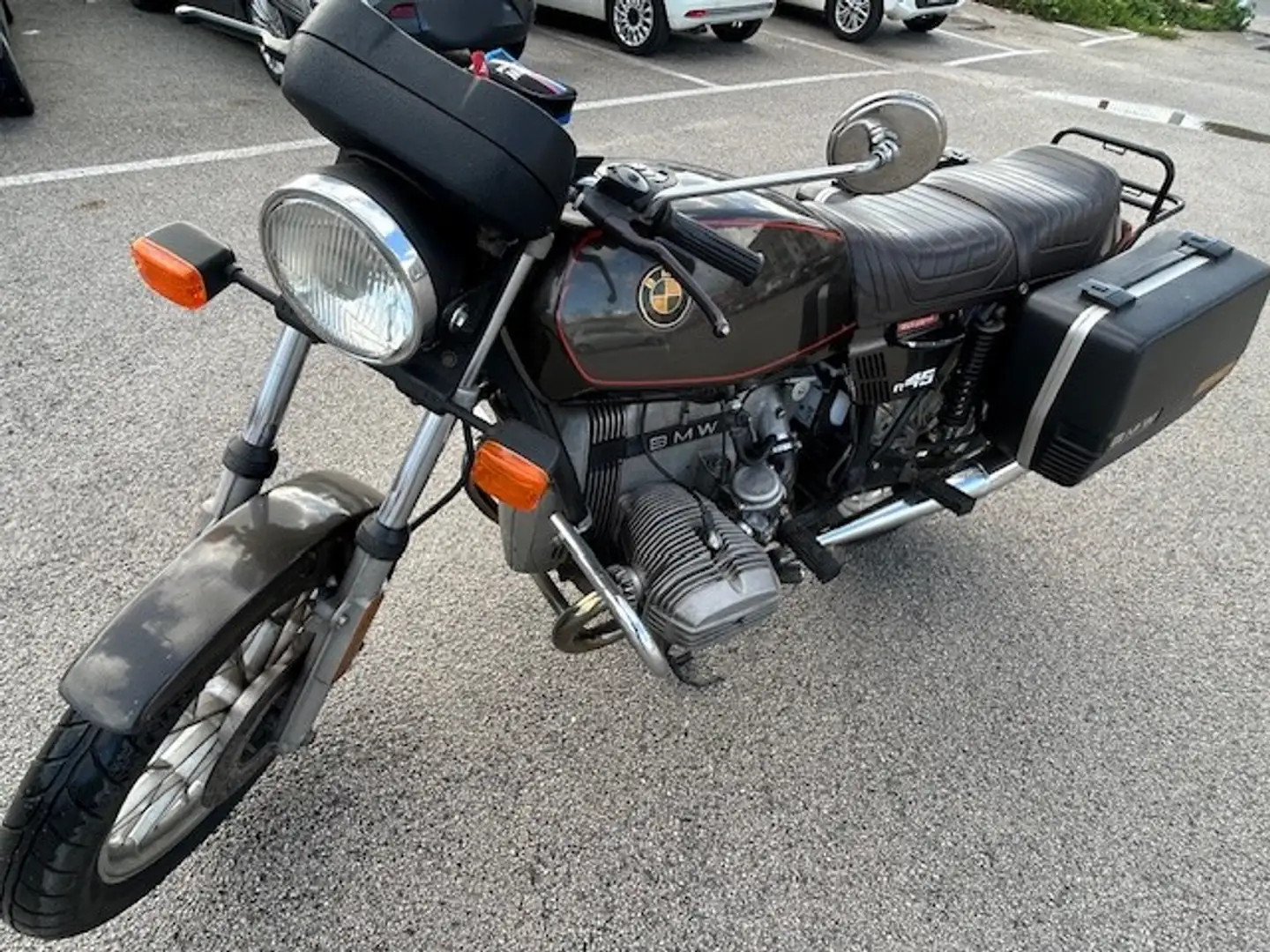 BMW R 45 Marrón - 2