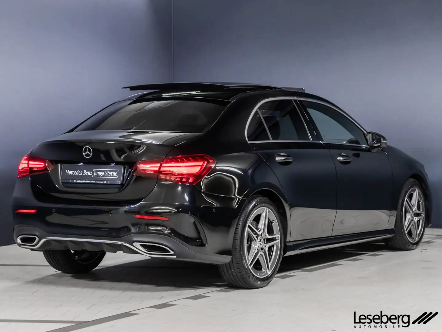 Mercedes-Benz A 220 A 220 d AMG Multibeam/Pano/360° Kamera/Ambiente/ Schwarz - 2