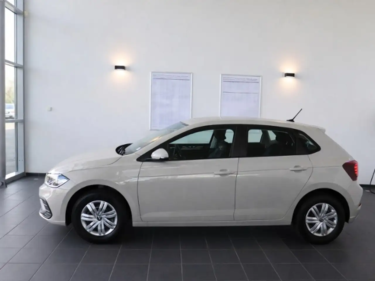 Volkswagen Polo 1.0 MPI Basis | App-Connect | Sitzheizung 9