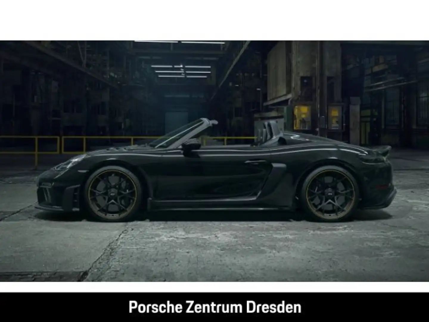 Porsche 718 Spyder RS Schwarz - 2