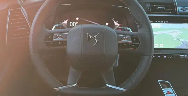 DS Automobiles DS 7 Crossback view 7