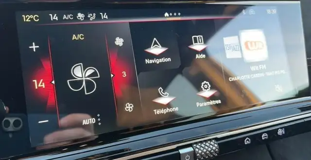 DS Automobiles DS 7 Crossback view 9