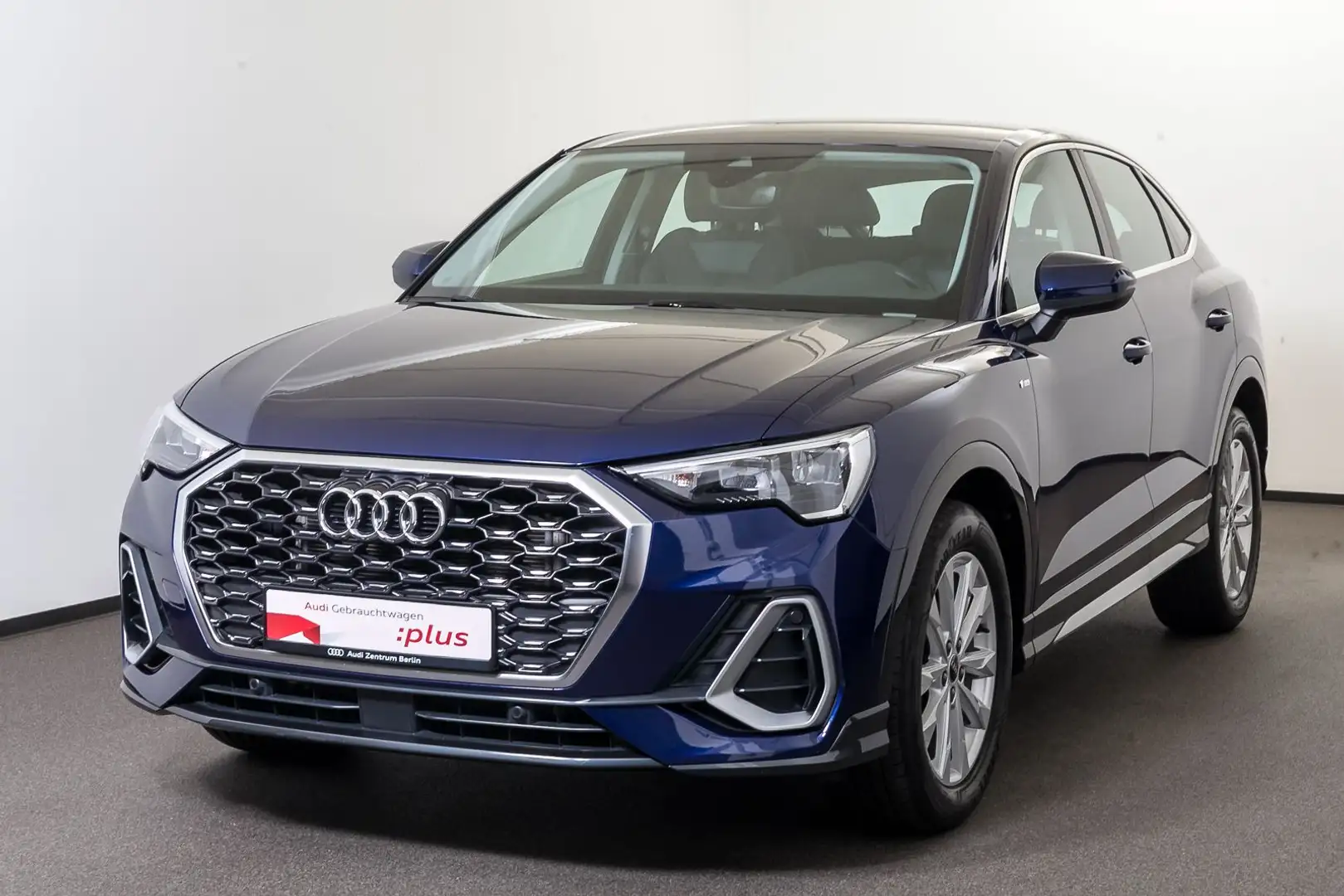 Audi Q3 S line 35 TDI S tr. LED RFK NAVI Niebieski - 2