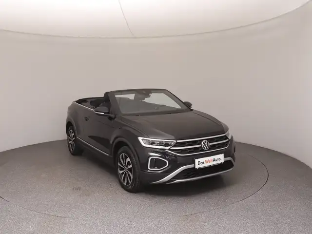 Volkswagen T-Roc view 2