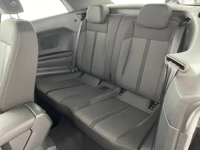 Volkswagen T-Roc view 11