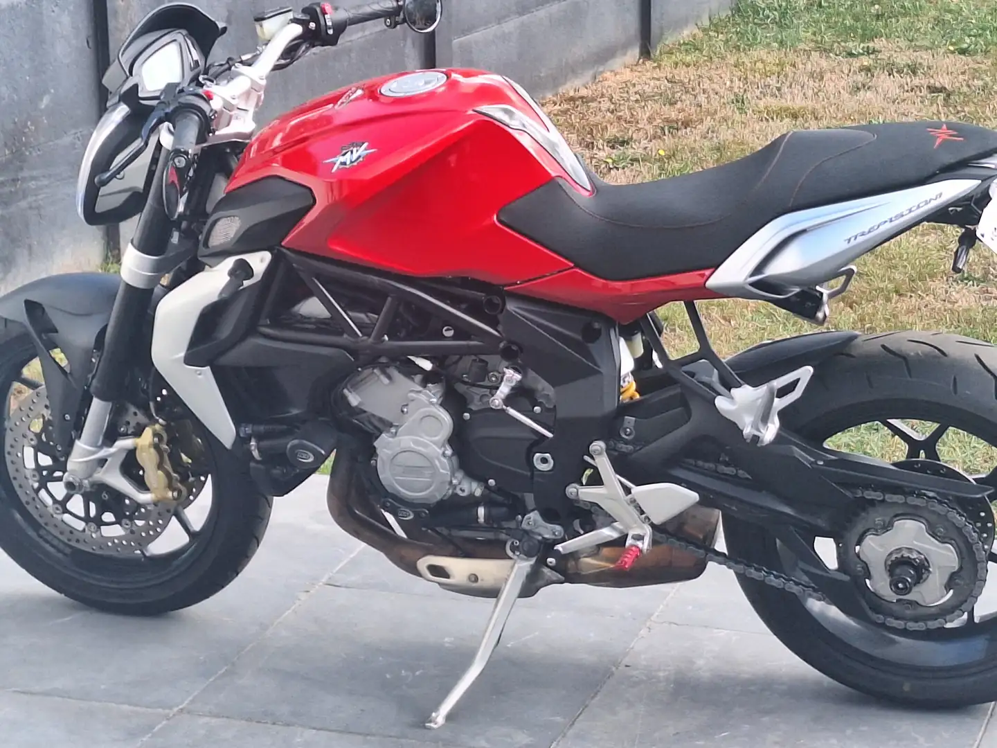 MV Agusta Brutale 675 Rouge - 1
