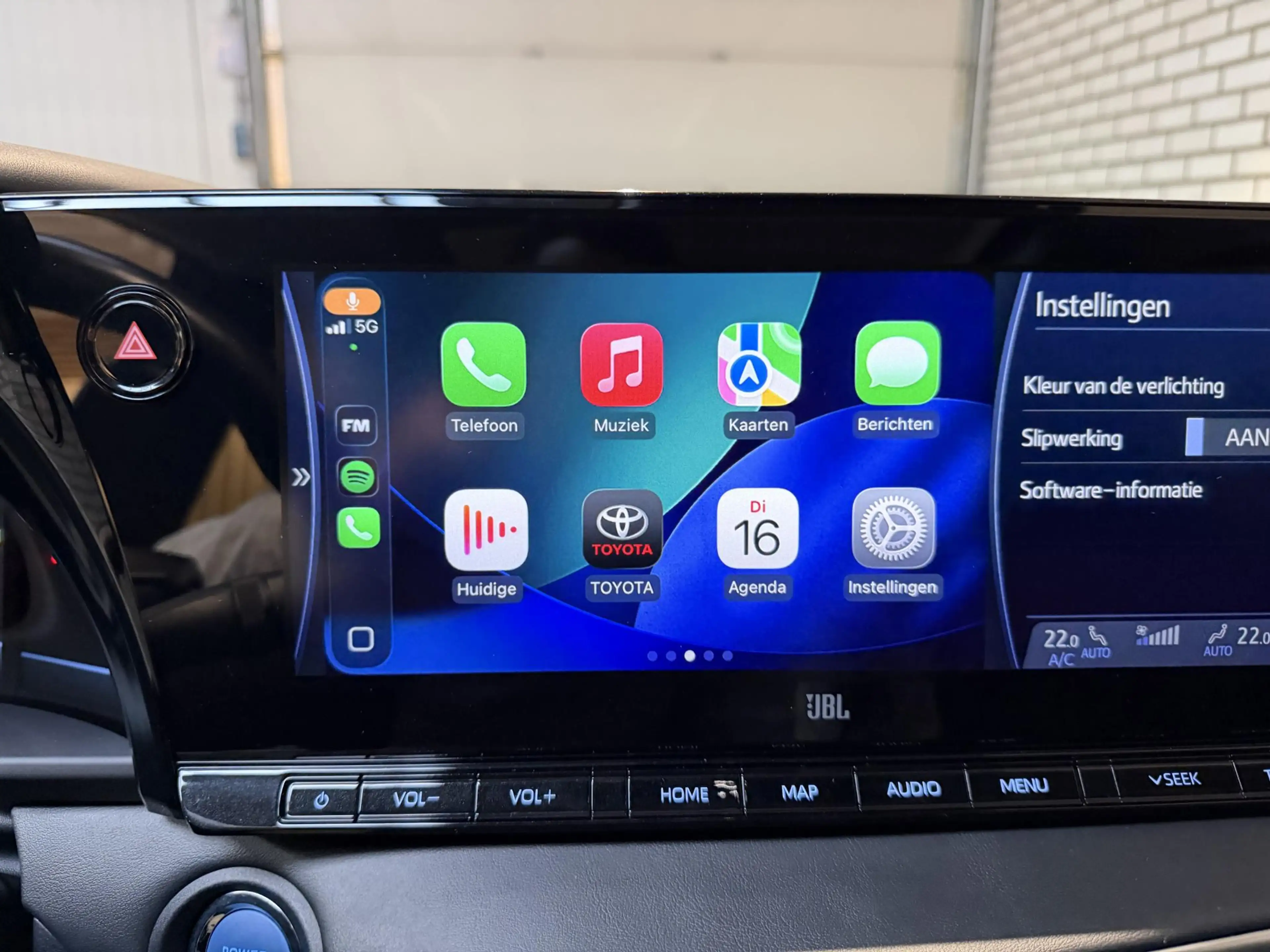 Toyota Mirai Prestige Panoramadak Automaat — photo 11