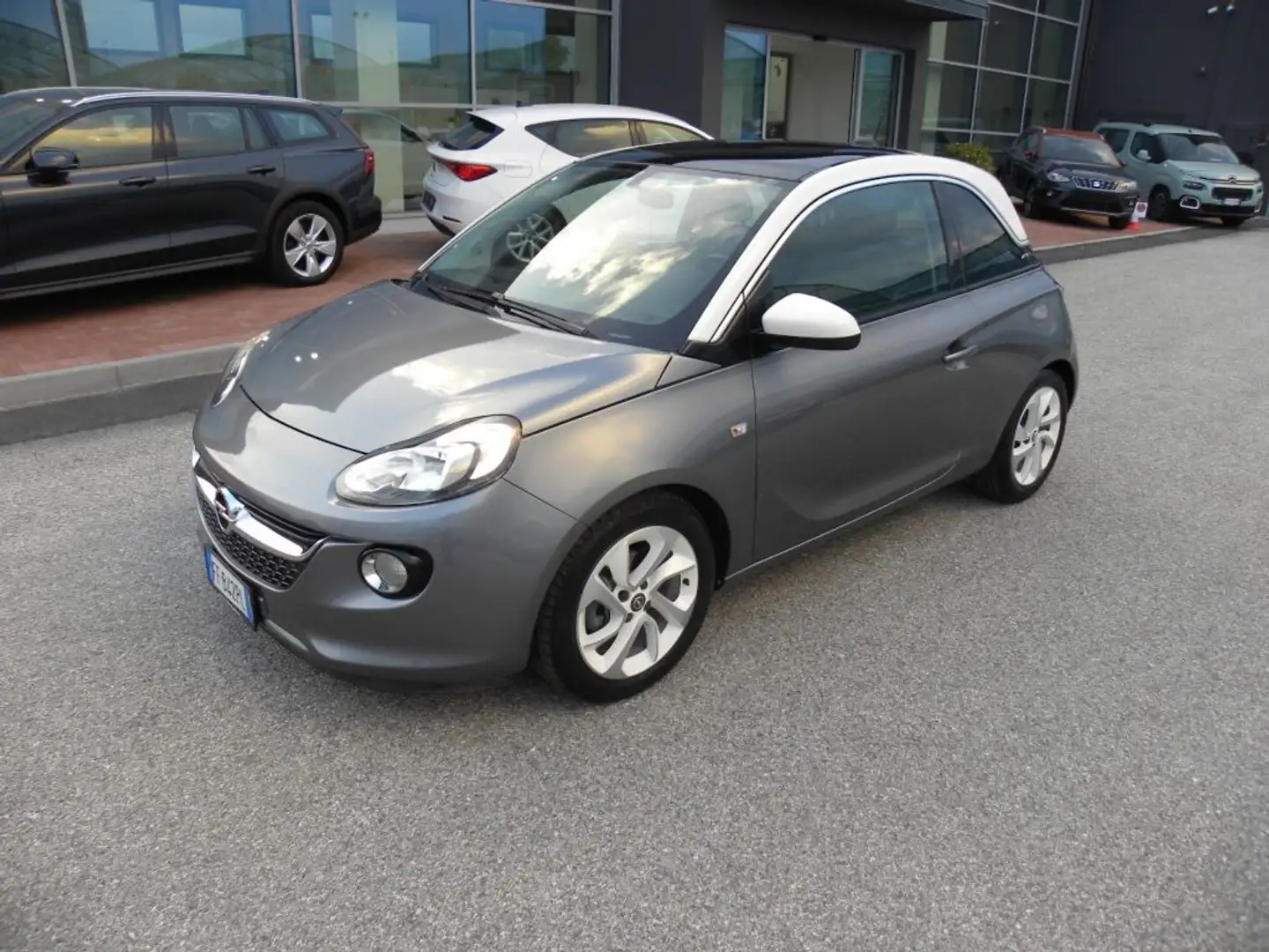 Opel Adam 1.4 87 CV Easytronic Glam / Automatica Grigio - 1