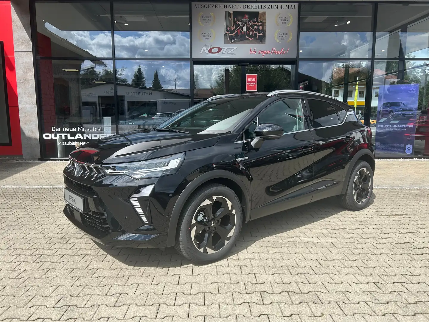 Mitsubishi ASX 1.3 Mildhybrid Intro Ed. AT inkl. 8 Jahre Garantie Noir - 1