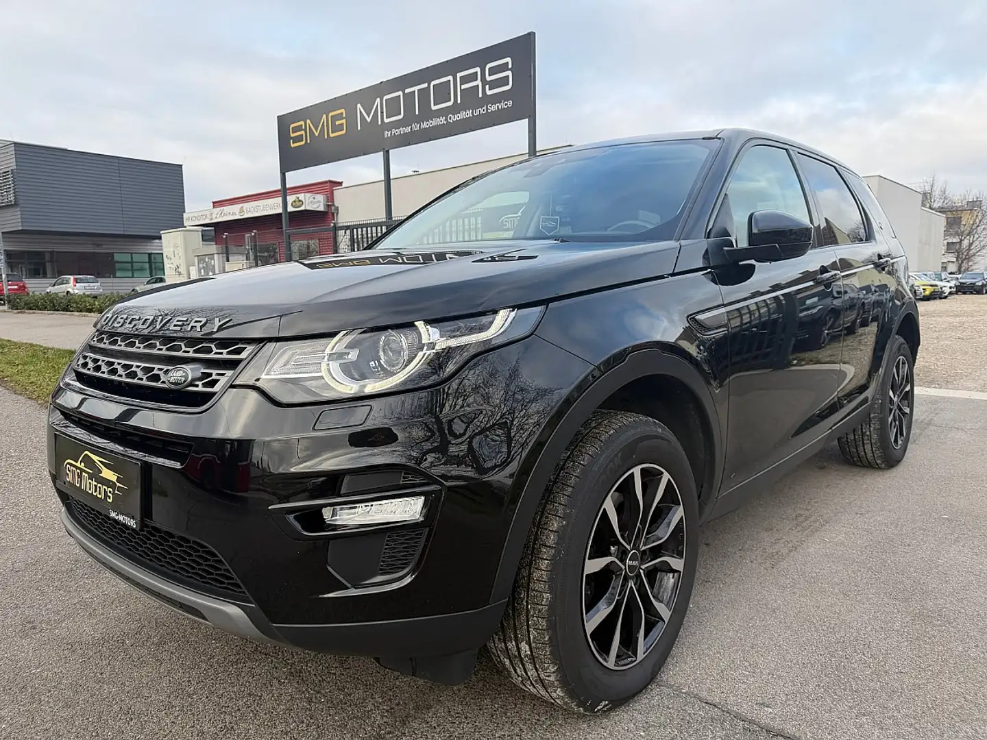 Land Rover Discovery Sport 2,0 SD4 4WD SE Aut. Schwarz - 1