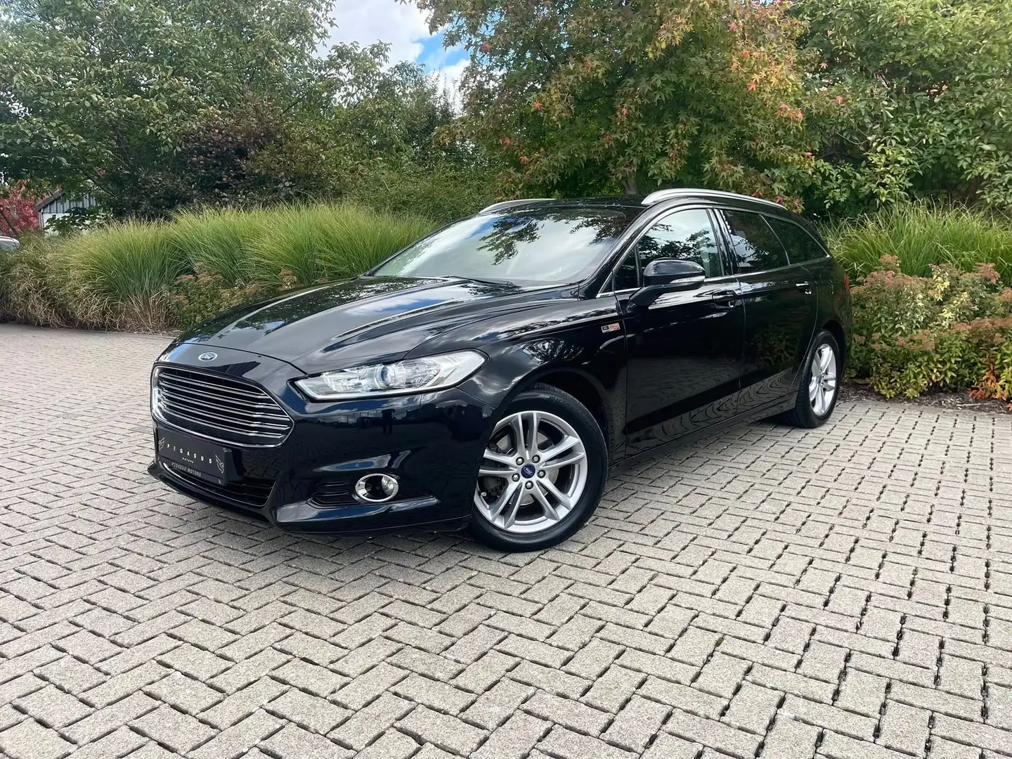 Ford Mondeo 2.0 - 2015/118.000km/Euro 6b - AUTOMAAT Zwart - 1