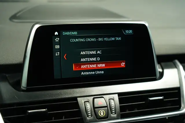 BMW 2 Series view 28