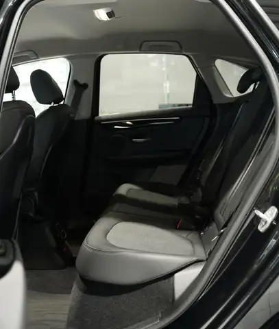 BMW 2 Series view 17