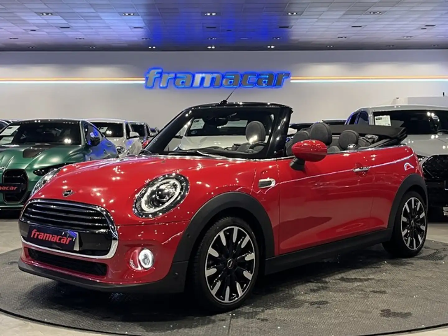 MINI Cooper Cabrio Aut. Rojo - 2
