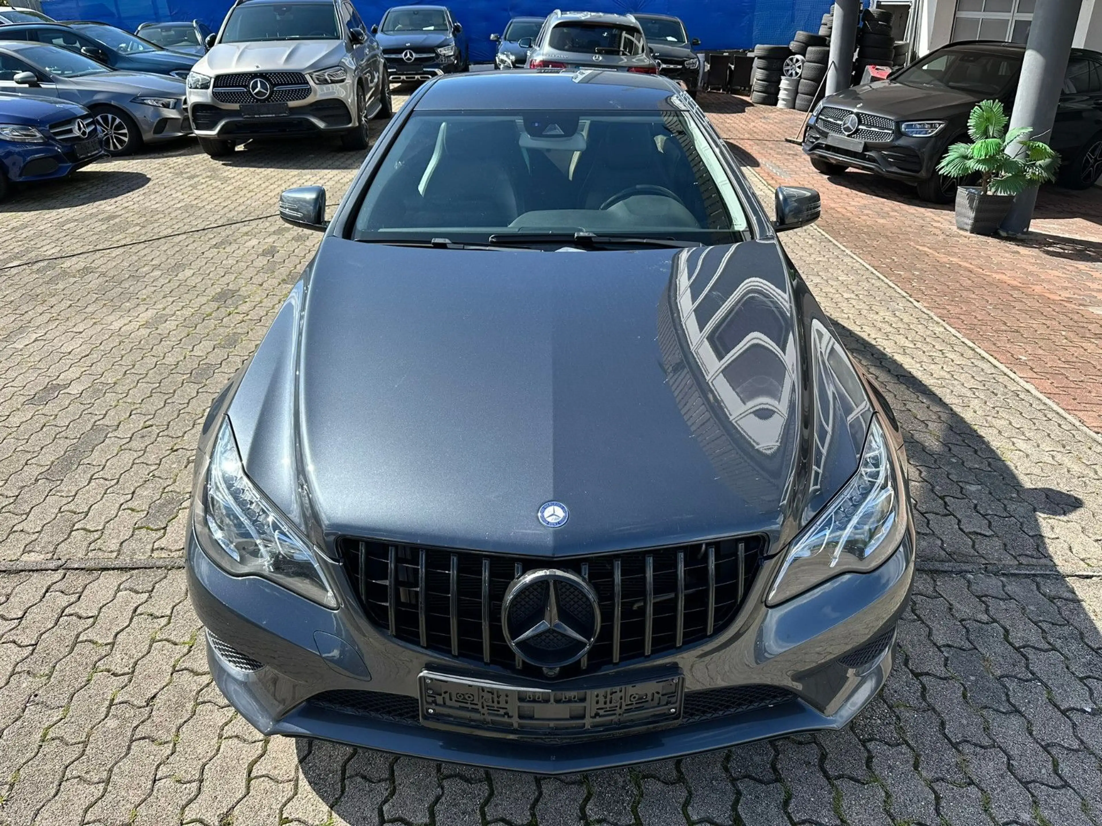 Mercedes-Benz E 350 E Coupe CGI BlueEfficiency LEDER NAVI LED — photo 6