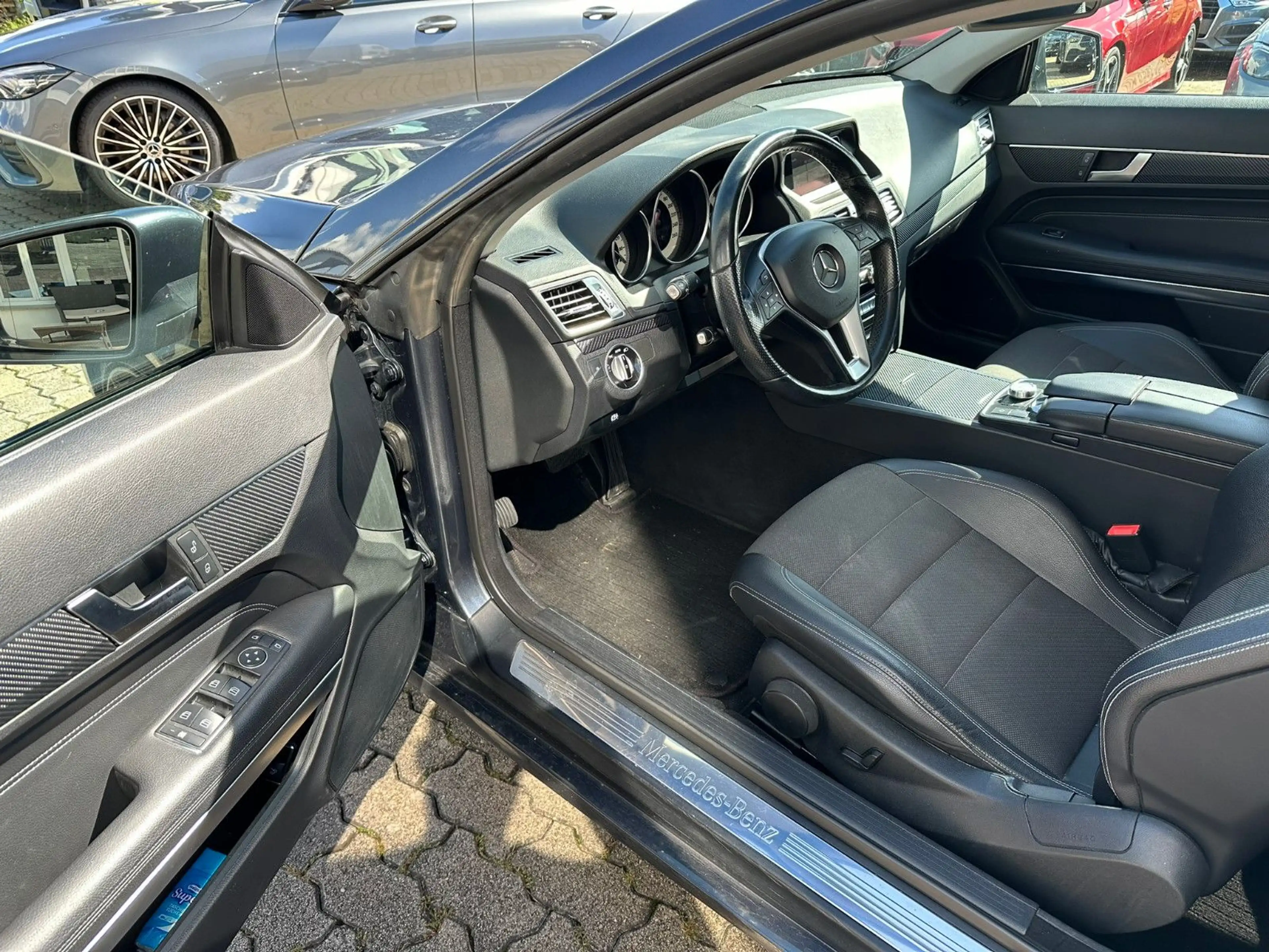 Mercedes-Benz E 350 E Coupe CGI BlueEfficiency LEDER NAVI LED — photo 7
