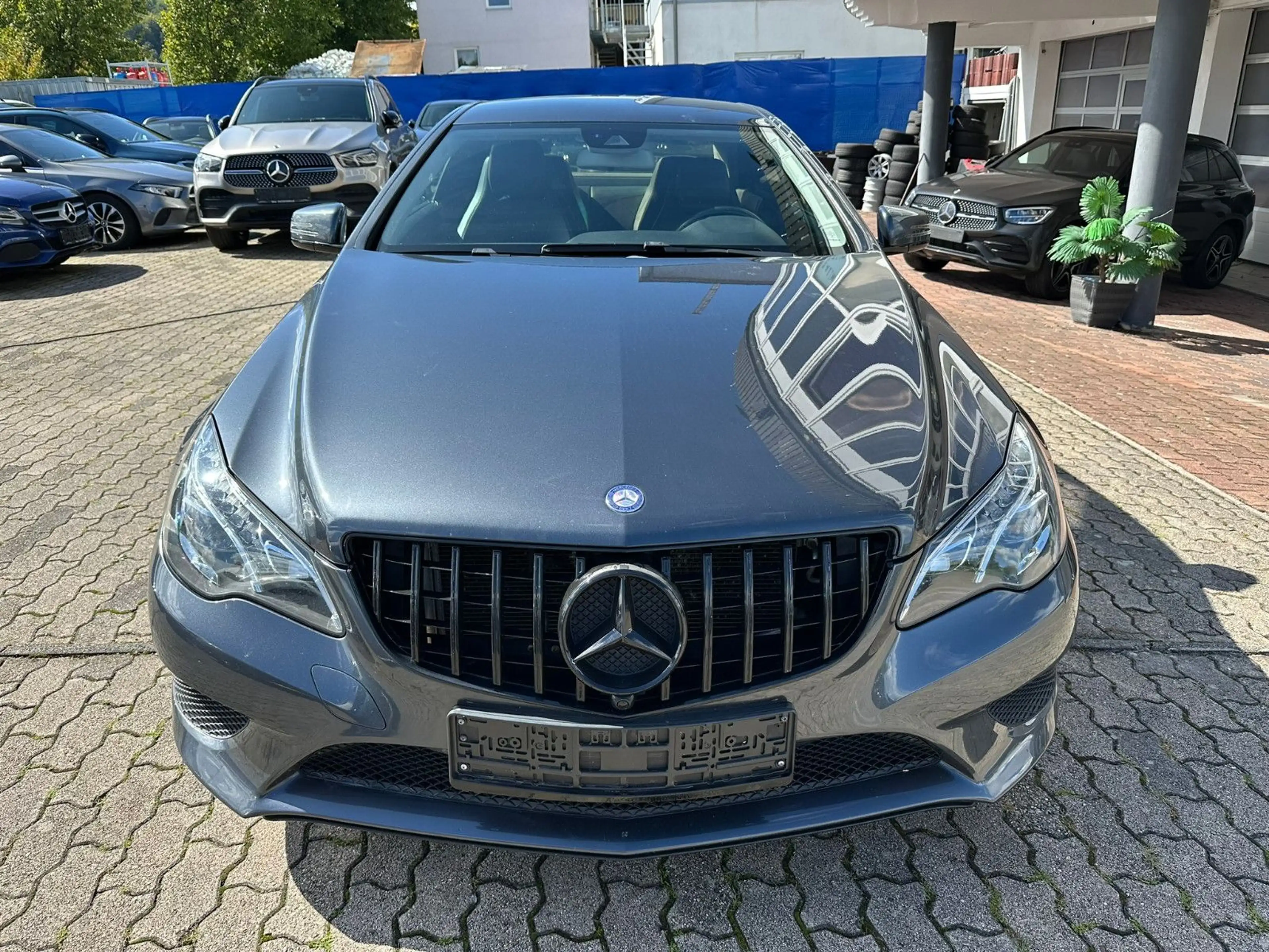 Mercedes-Benz E 350 E Coupe CGI BlueEfficiency LEDER NAVI LED — photo 2