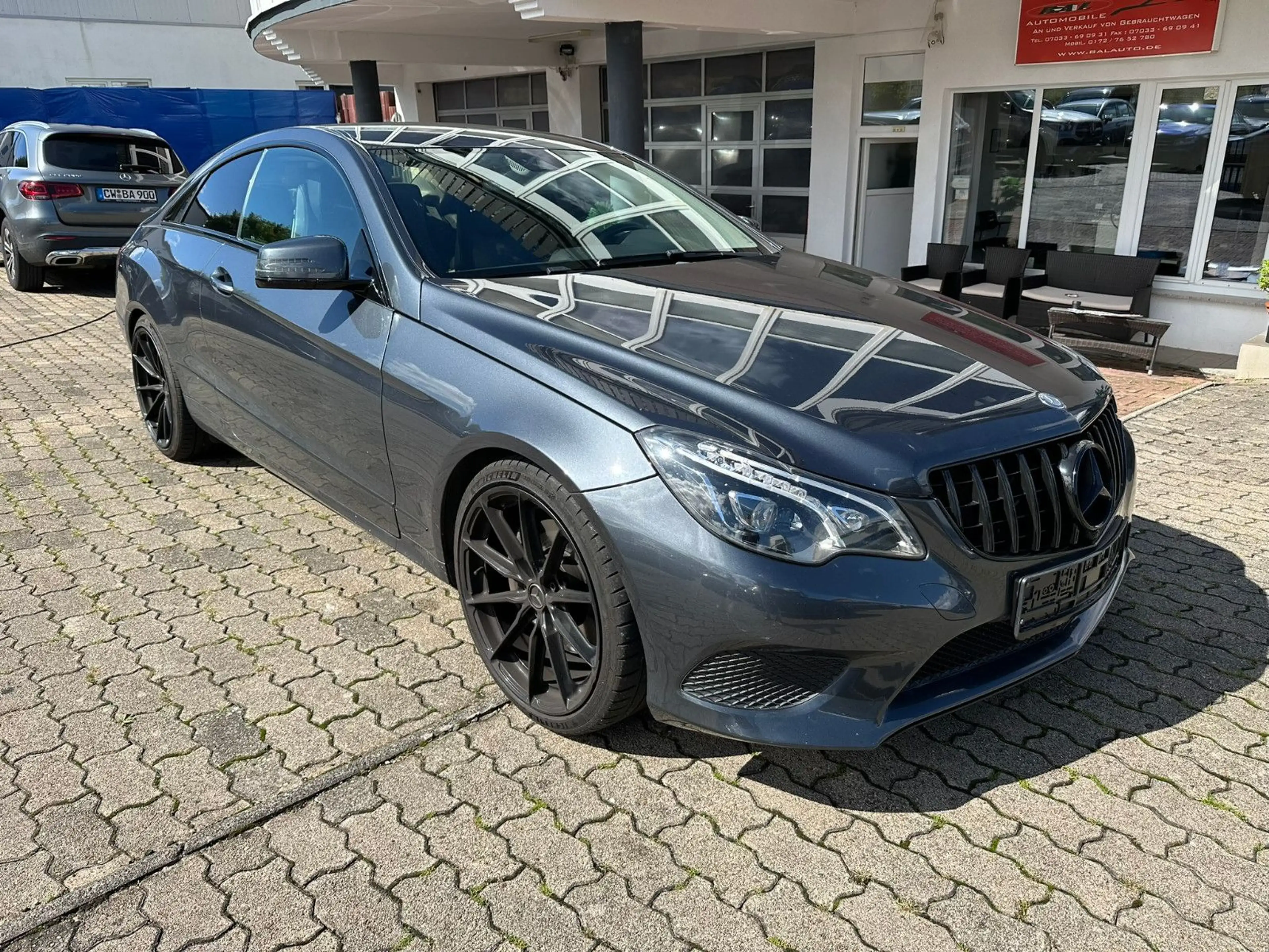 Mercedes-Benz E 350 E Coupe CGI BlueEfficiency LEDER NAVI LED — photo 3