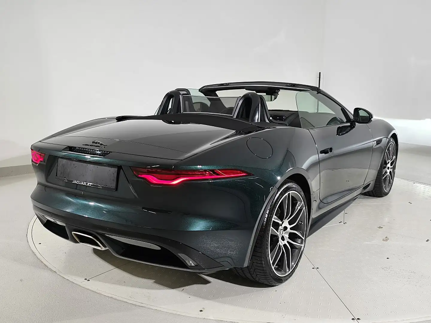 Jaguar F-Type P300 Cabrio R-Dynamic Aut. | Auto Stahl Wien 23 Grün - 2