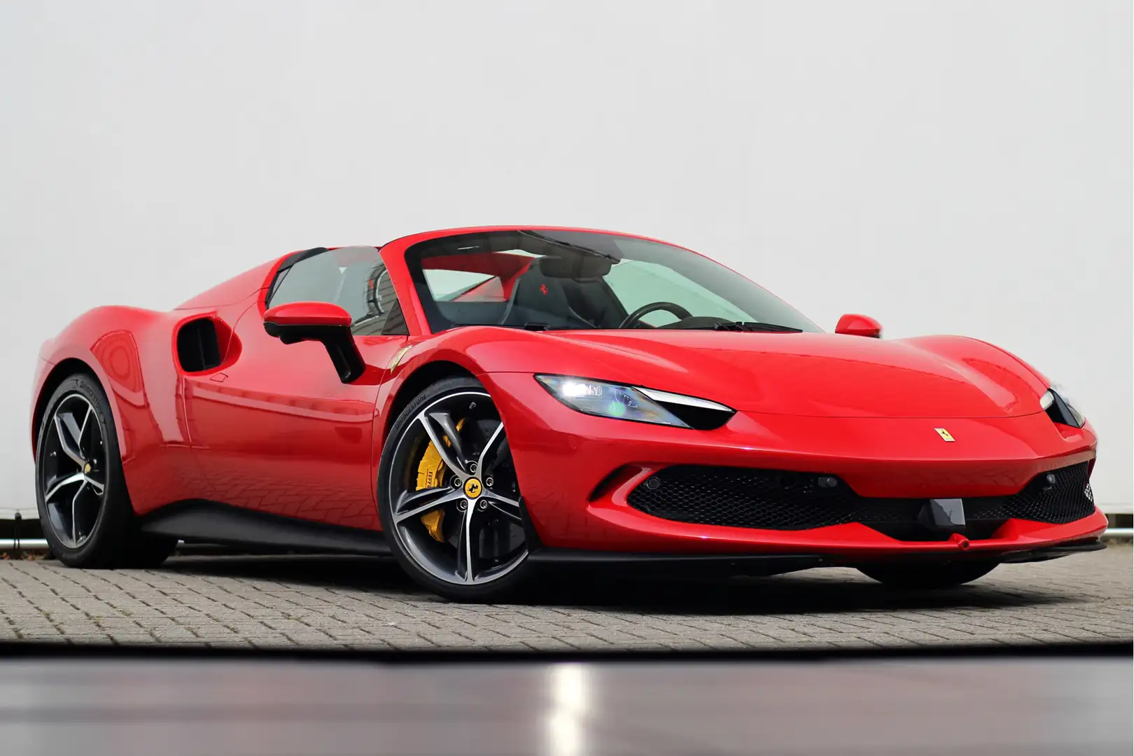 Ferrari 296 GTS 3.0 V6 | NEW | VAT | LIFT | DAYTONA | 360 Rood - 2