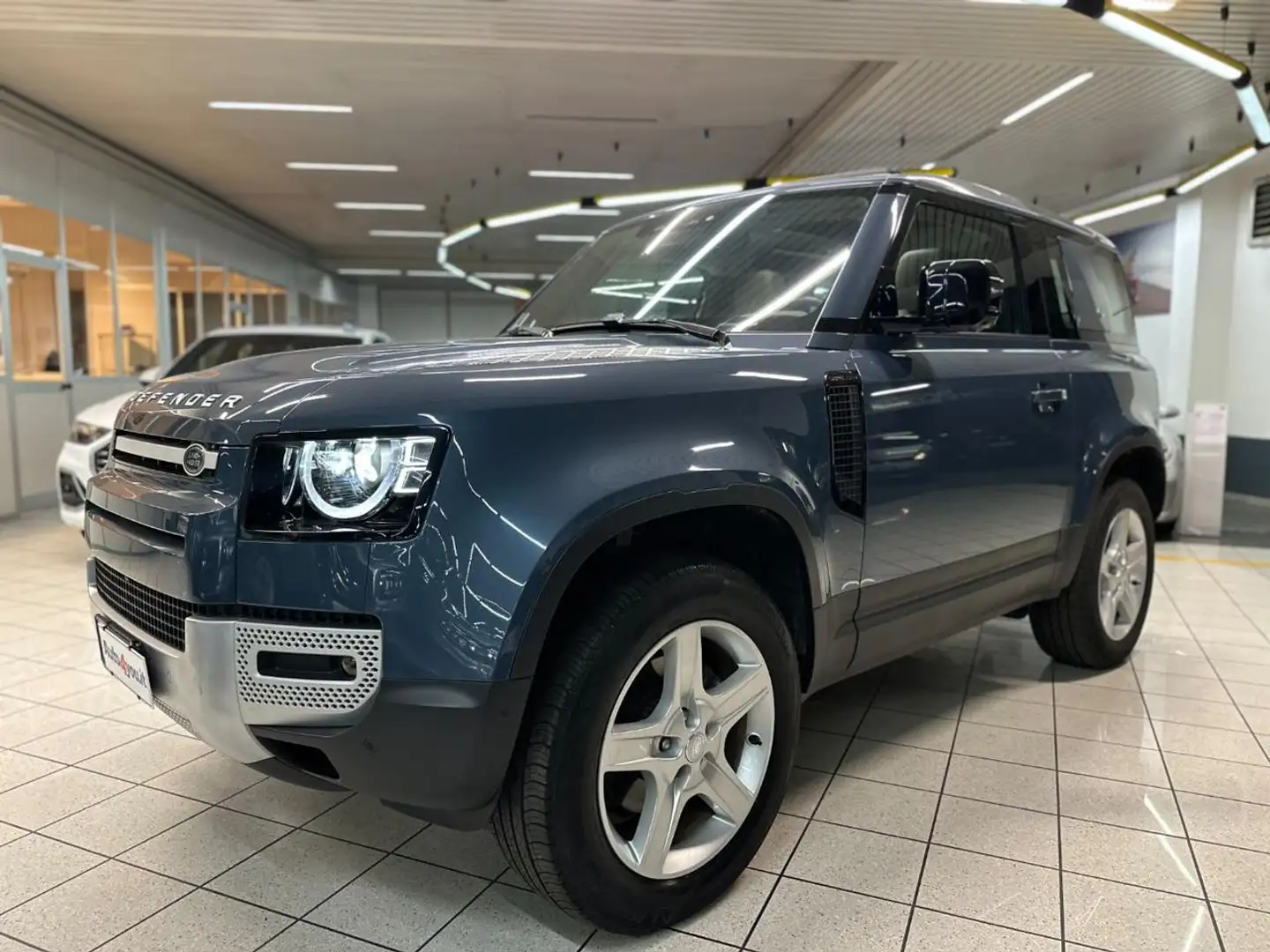 Land Rover Defender 90 2.0 Si4 300 CV AWD Auto X-Dynamic SE Blu/Azzurro - 2