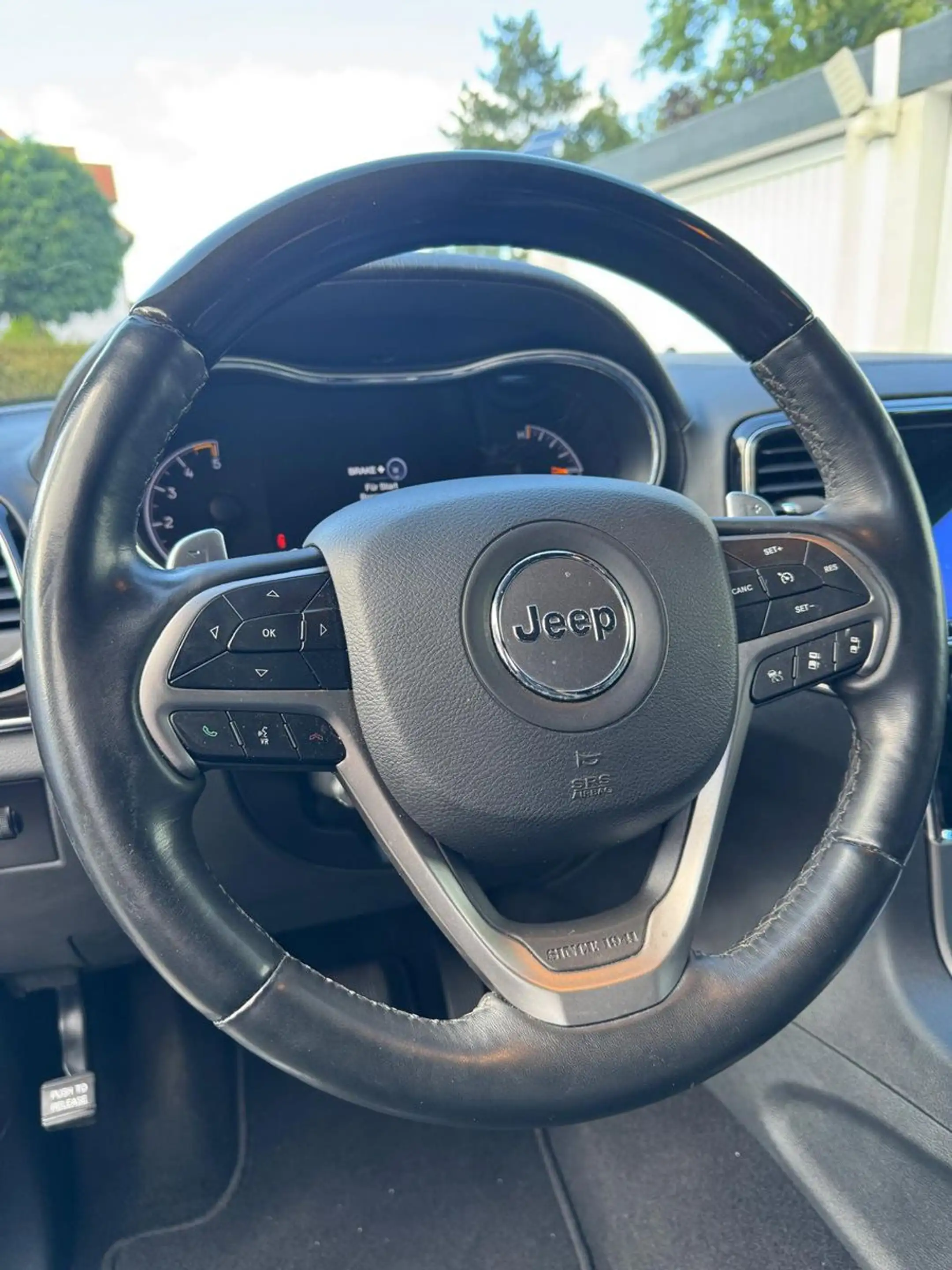 Jeep Grand Cherokee 3.0l V6 MultiJet 184kW Overland — photo 15