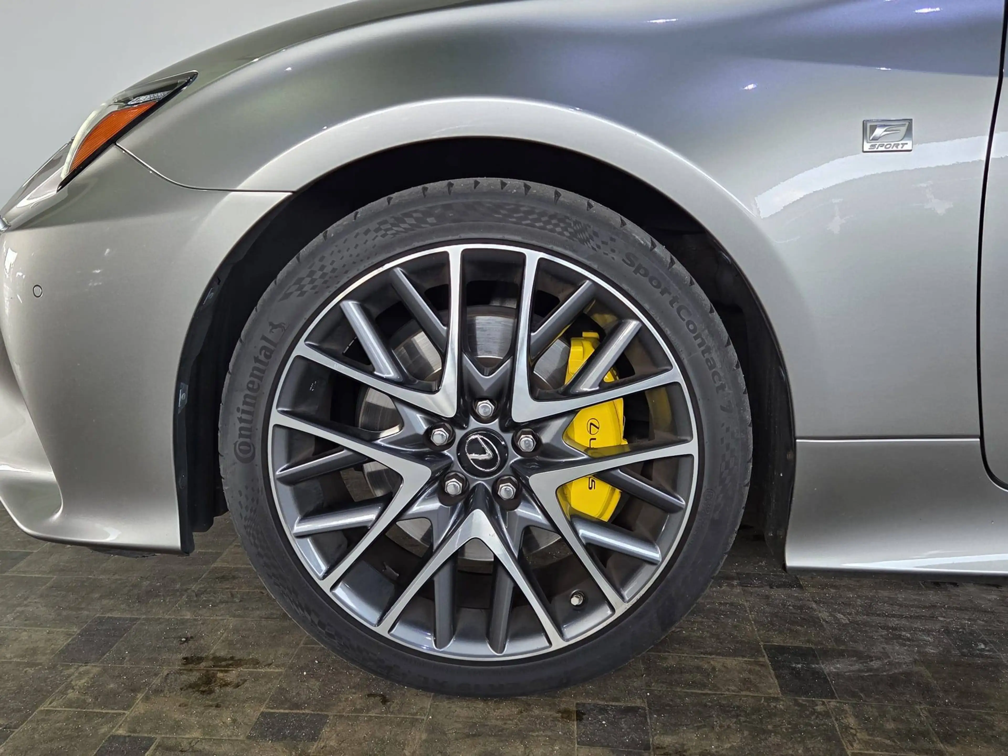Lexus RC 300h RC 300h F SPORT, Leder — photo 12