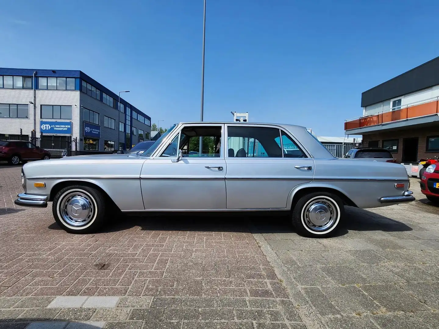 Mercedes-Benz 280 SEL 280 SEL Beżowy - 1