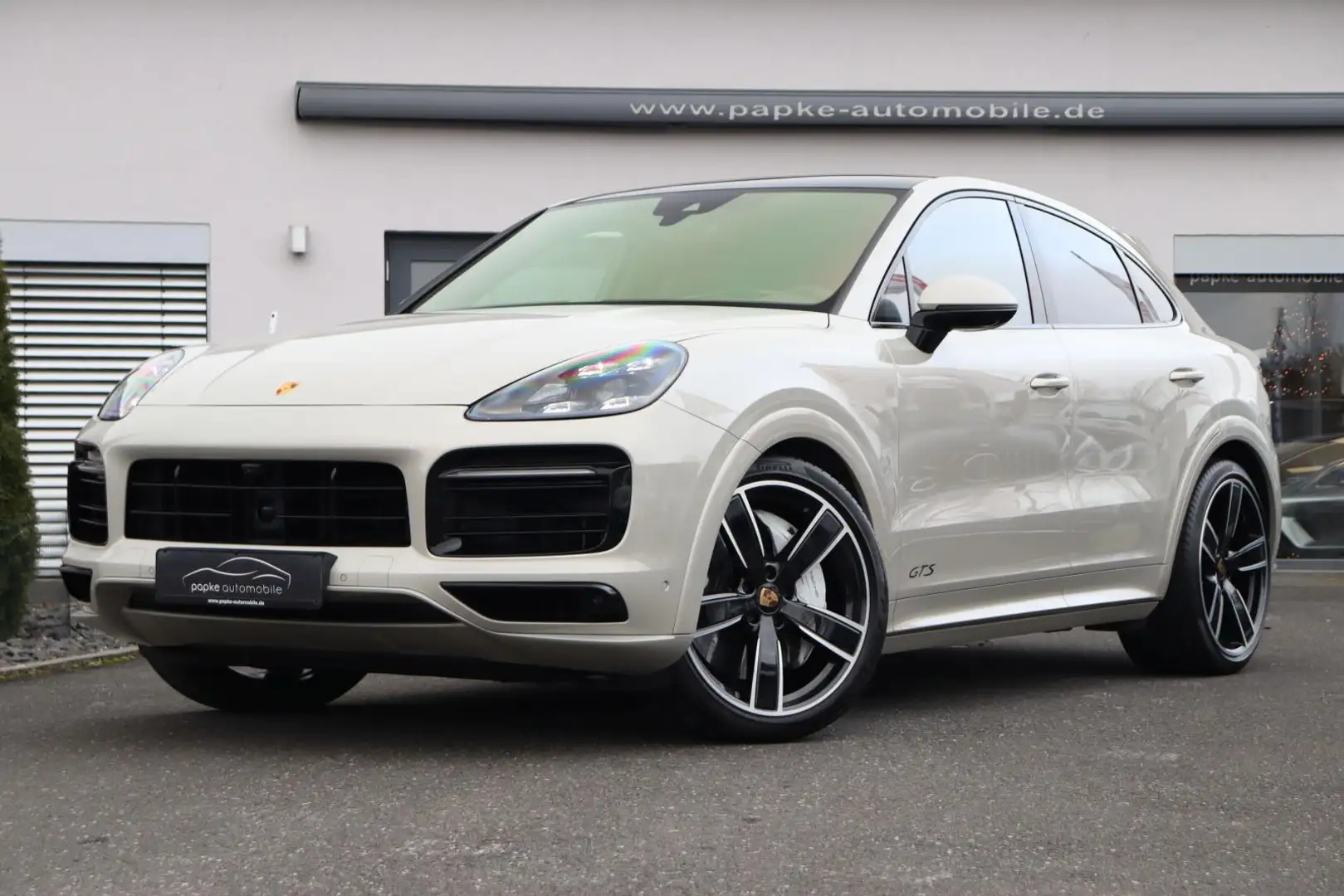 Porsche Cayenne GTS +HEAD-UP+22"+STANDHEIZ+SPORT-DESIGN+ Beige - 2