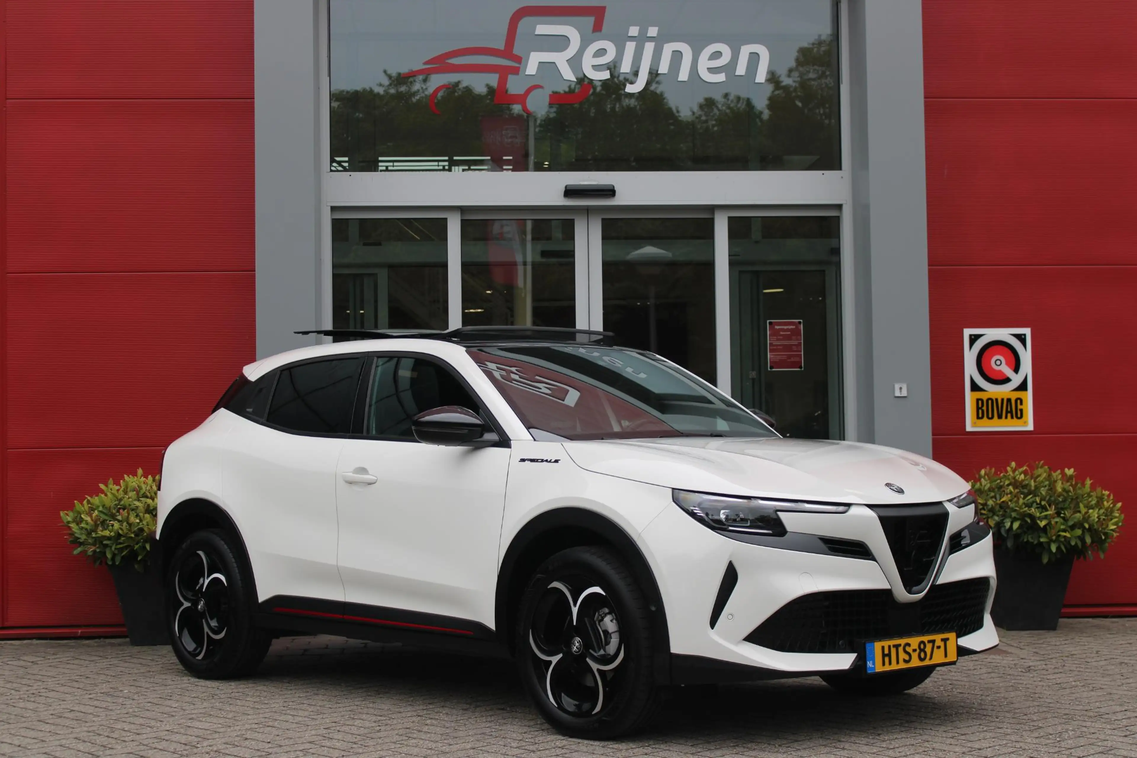 Alfa Romeo Junior 1.2 145PK AUTOMAAT Hybrid IBRIDA SPECIALE | PANORA — photo 12