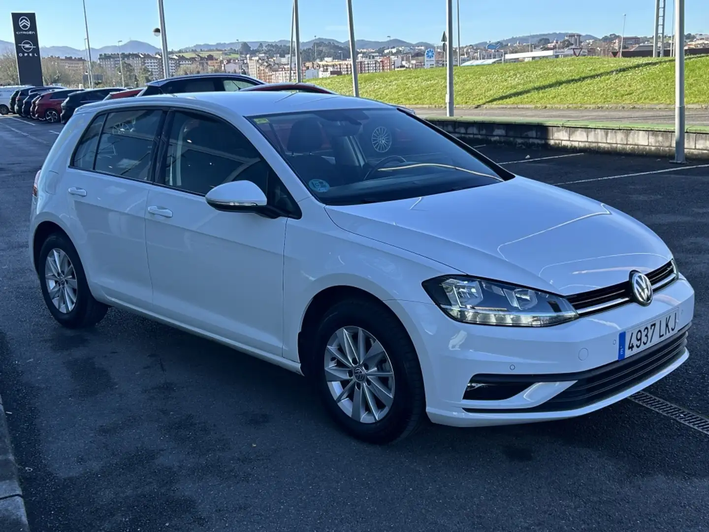 Volkswagen Golf 1.6TDI Last Edition 85kW Wit - 2
