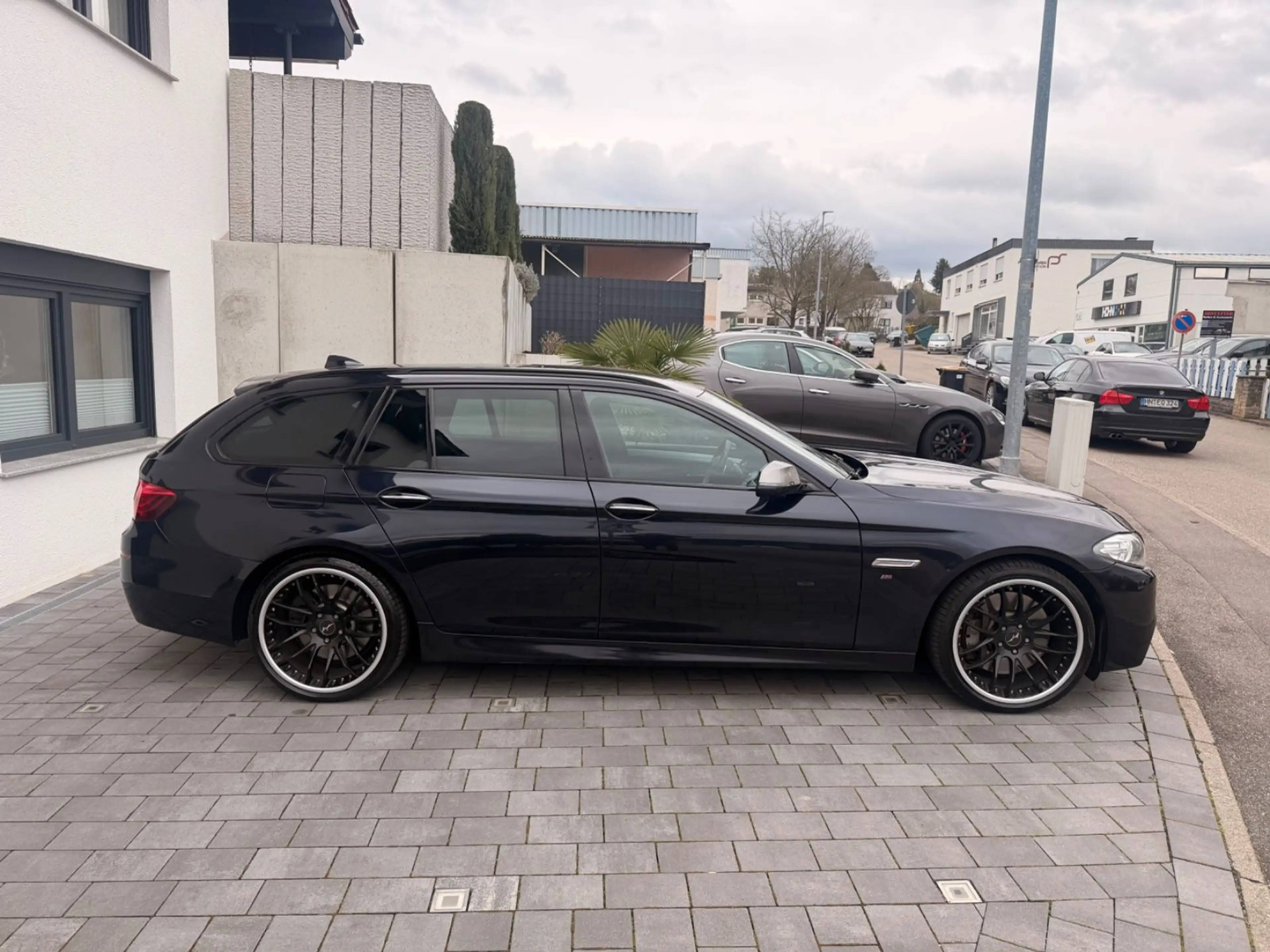 BMW 550 d 5 Touring f11 d xDrive 1.Hand — photo 5