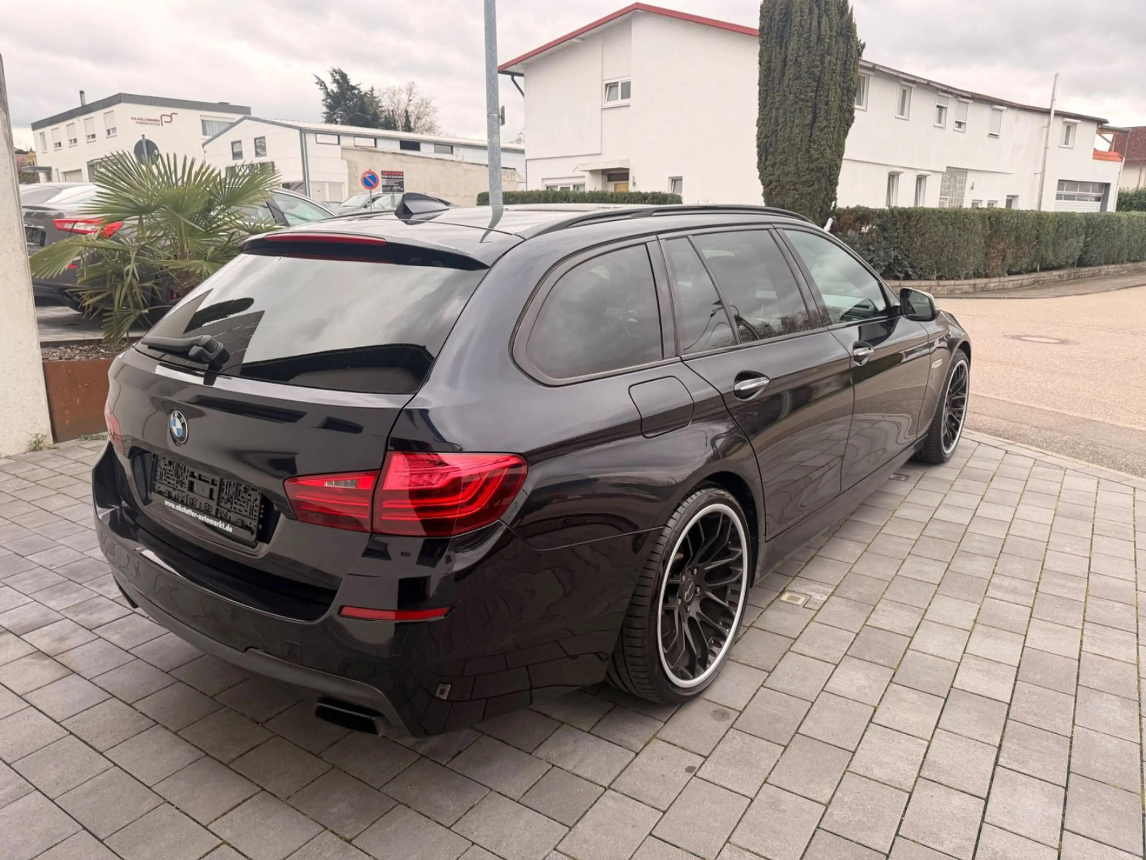 BMW 550 d 5 Touring f11 d xDrive 1.Hand — photo 2