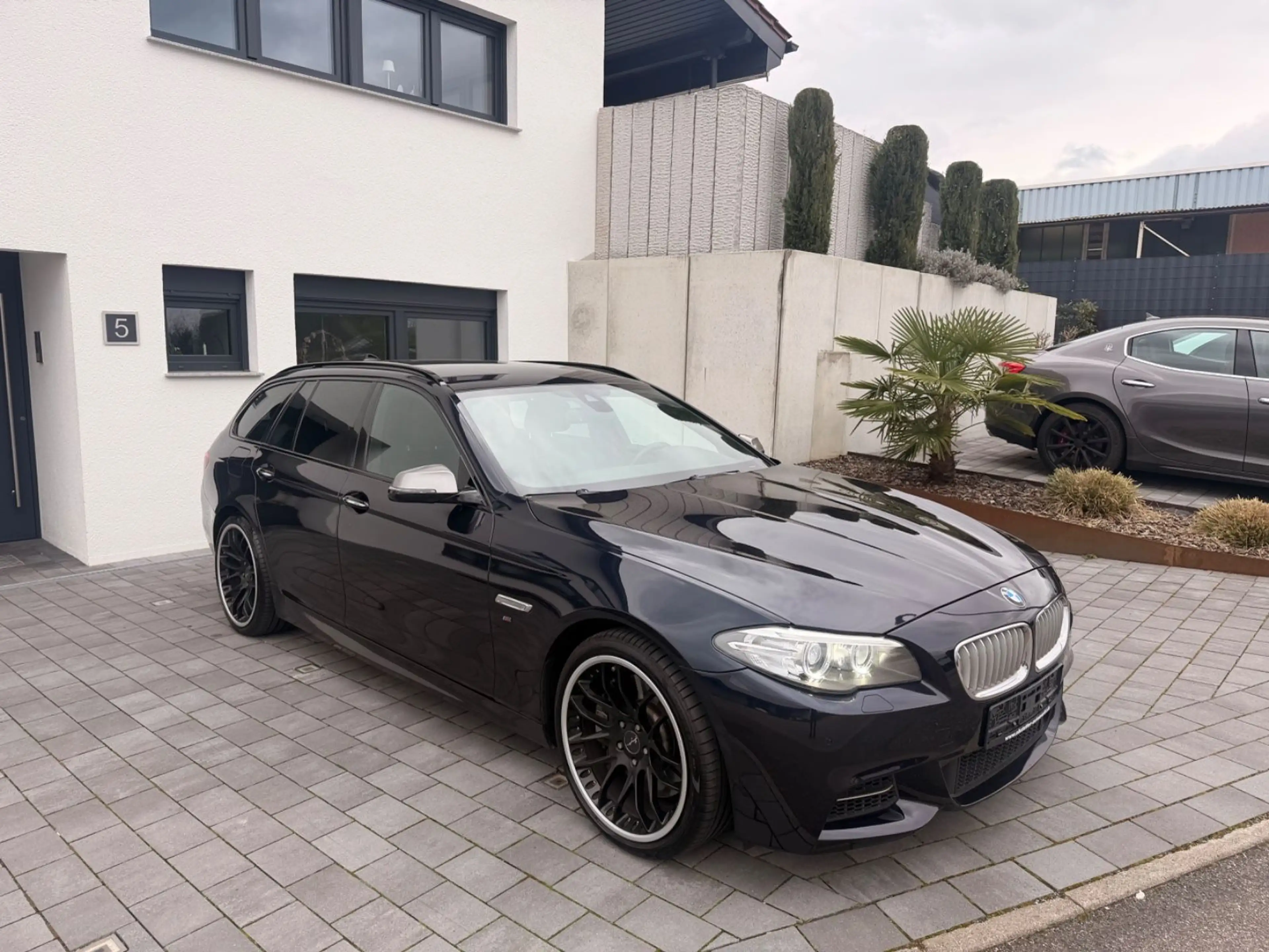 BMW 550 d 5 Touring f11 d xDrive 1.Hand — photo 3