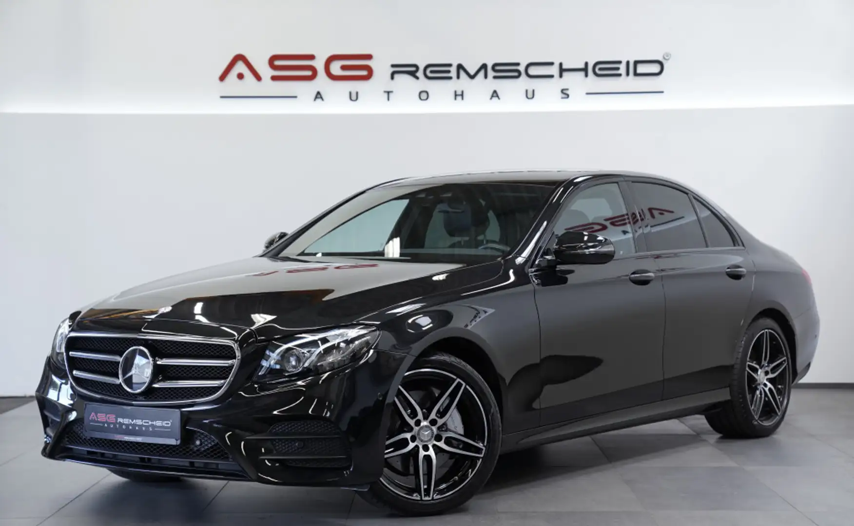 Mercedes-Benz E 200 Limousine AMG Line *2.H *Distr. *Wide *Kam Fekete - 1