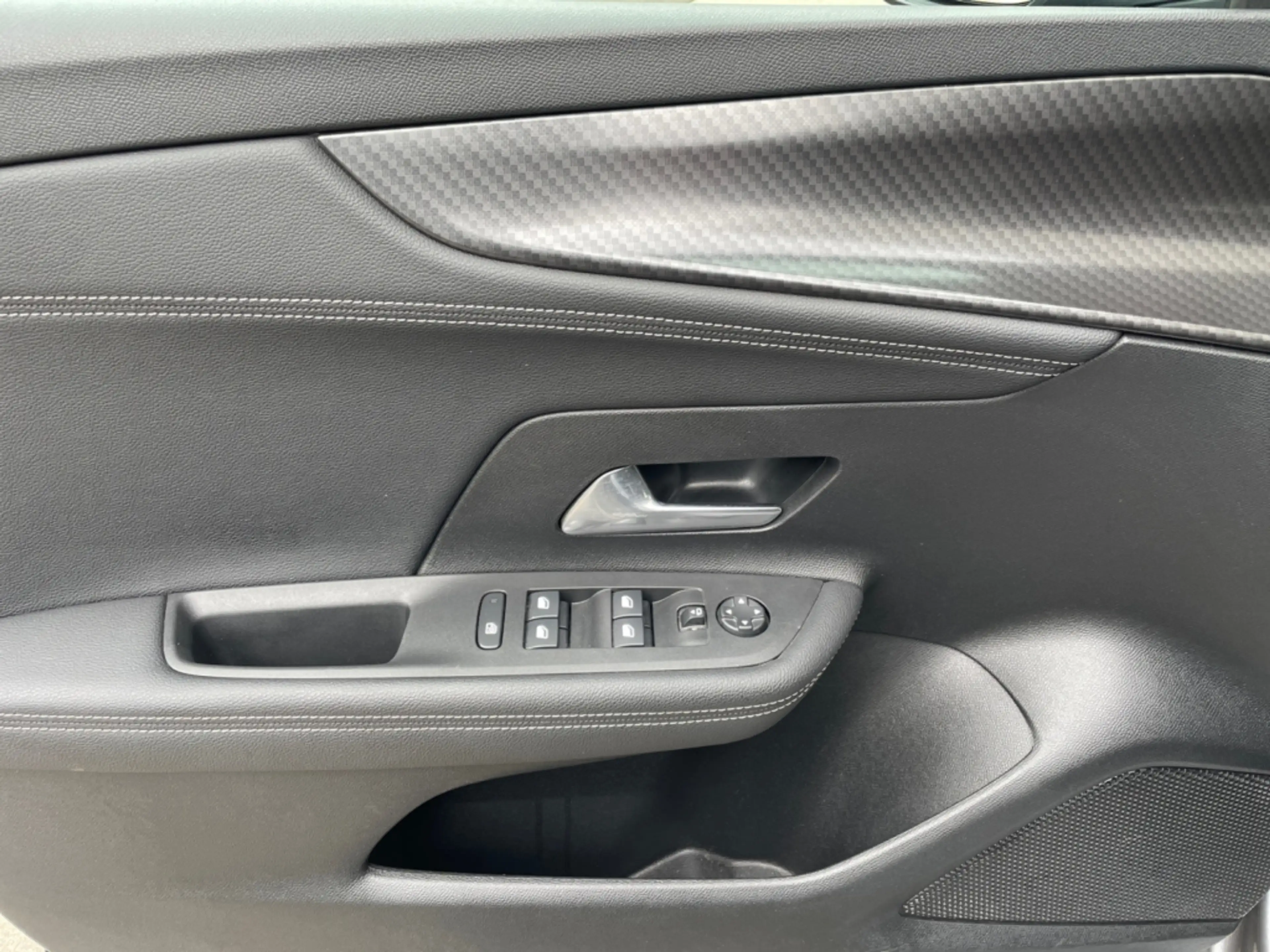 Opel Mokka X GS-LINE 1.2| CarplayAndroidAuto |Caméra |Clim|JA17 — photo 11