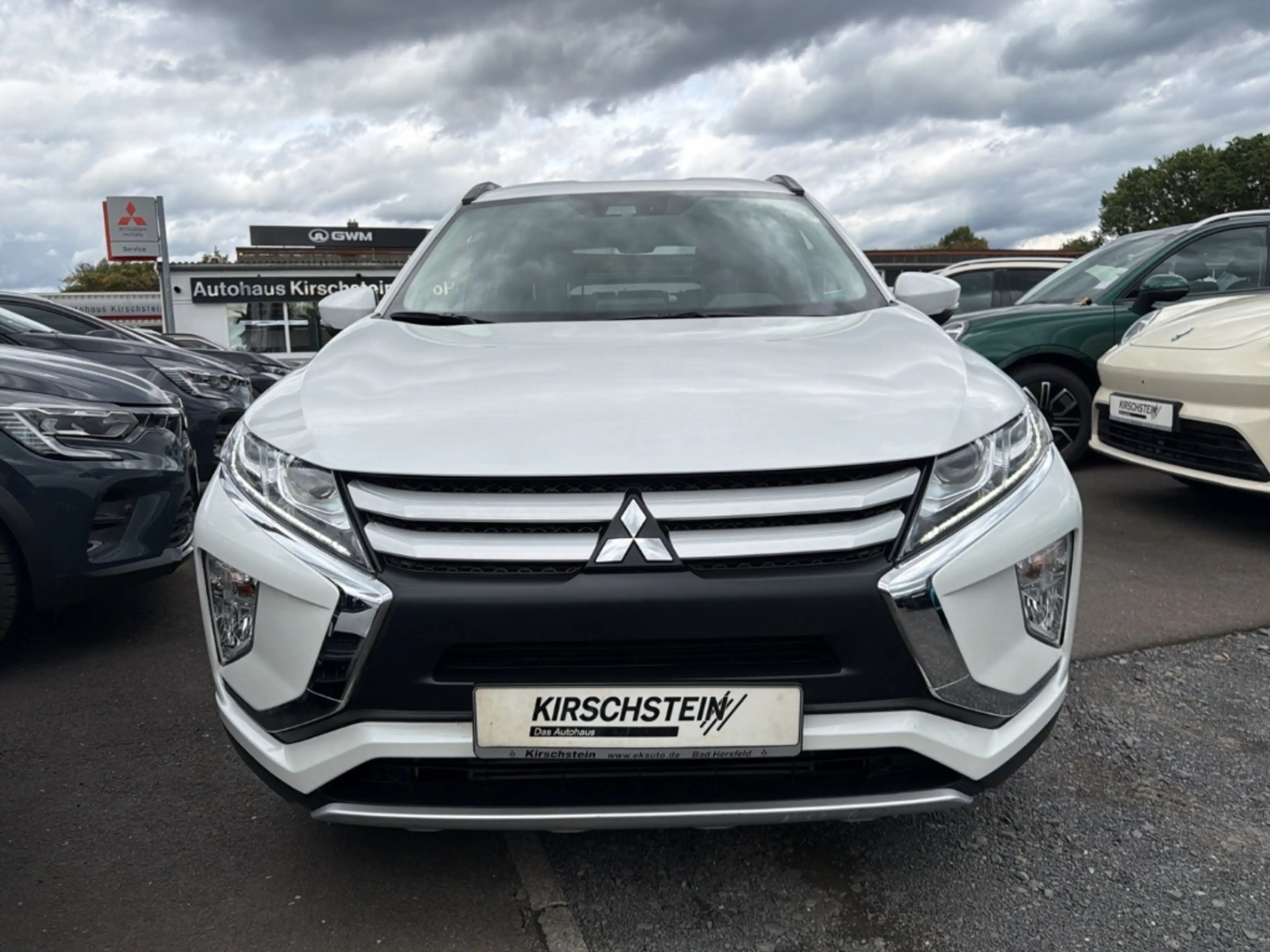 Mitsubishi Eclipse Cross Spirit 2WD 1.5 T-MIVEC AHK Kamera App-Navi — photo 6