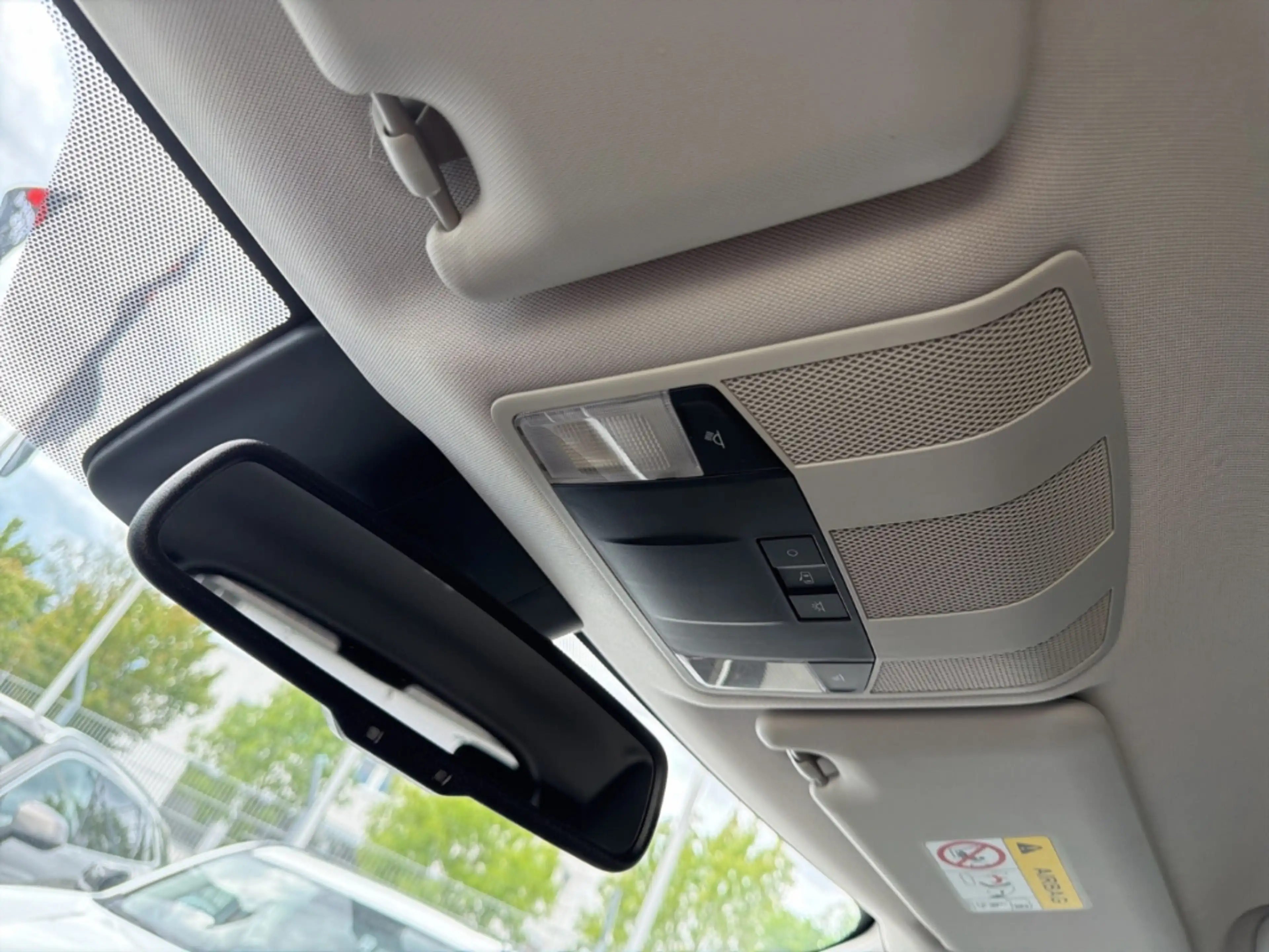 Mitsubishi Eclipse Cross Spirit 2WD 1.5 T-MIVEC AHK Kamera App-Navi — photo 19