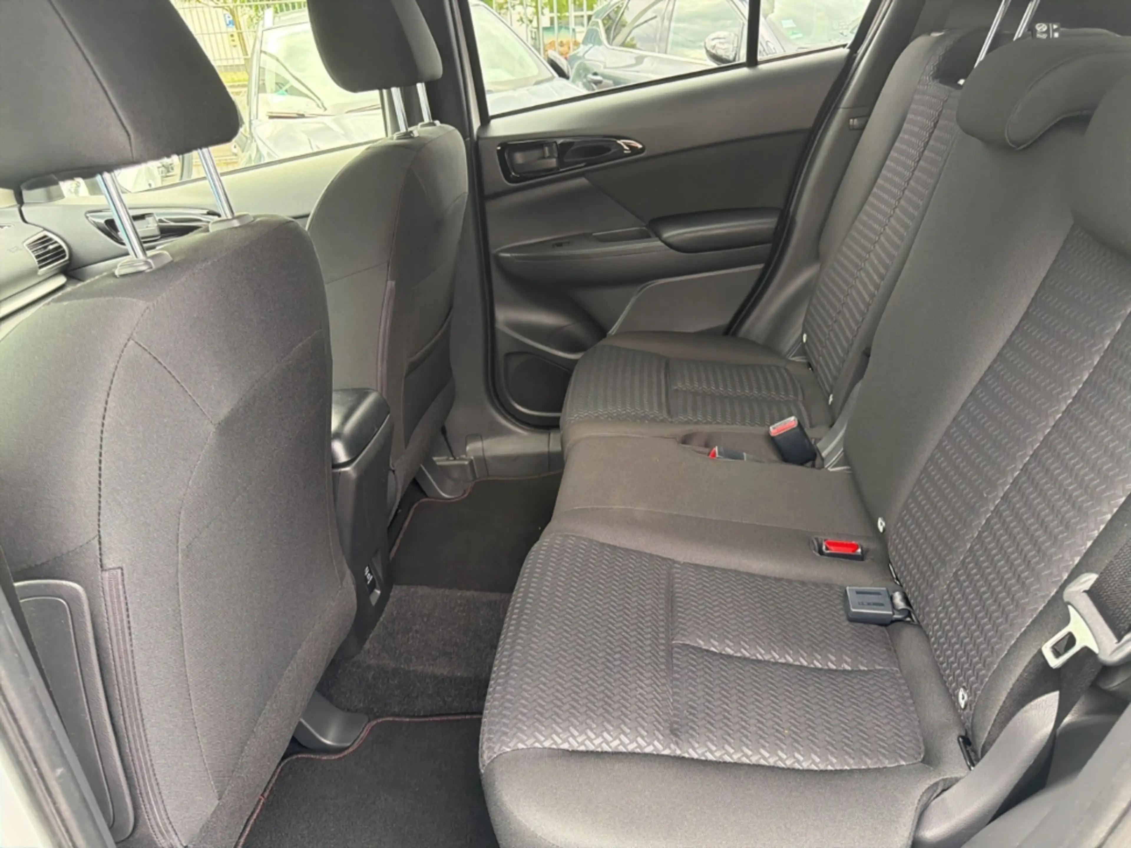 Mitsubishi Eclipse Cross Spirit 2WD 1.5 T-MIVEC AHK Kamera App-Navi — photo 22
