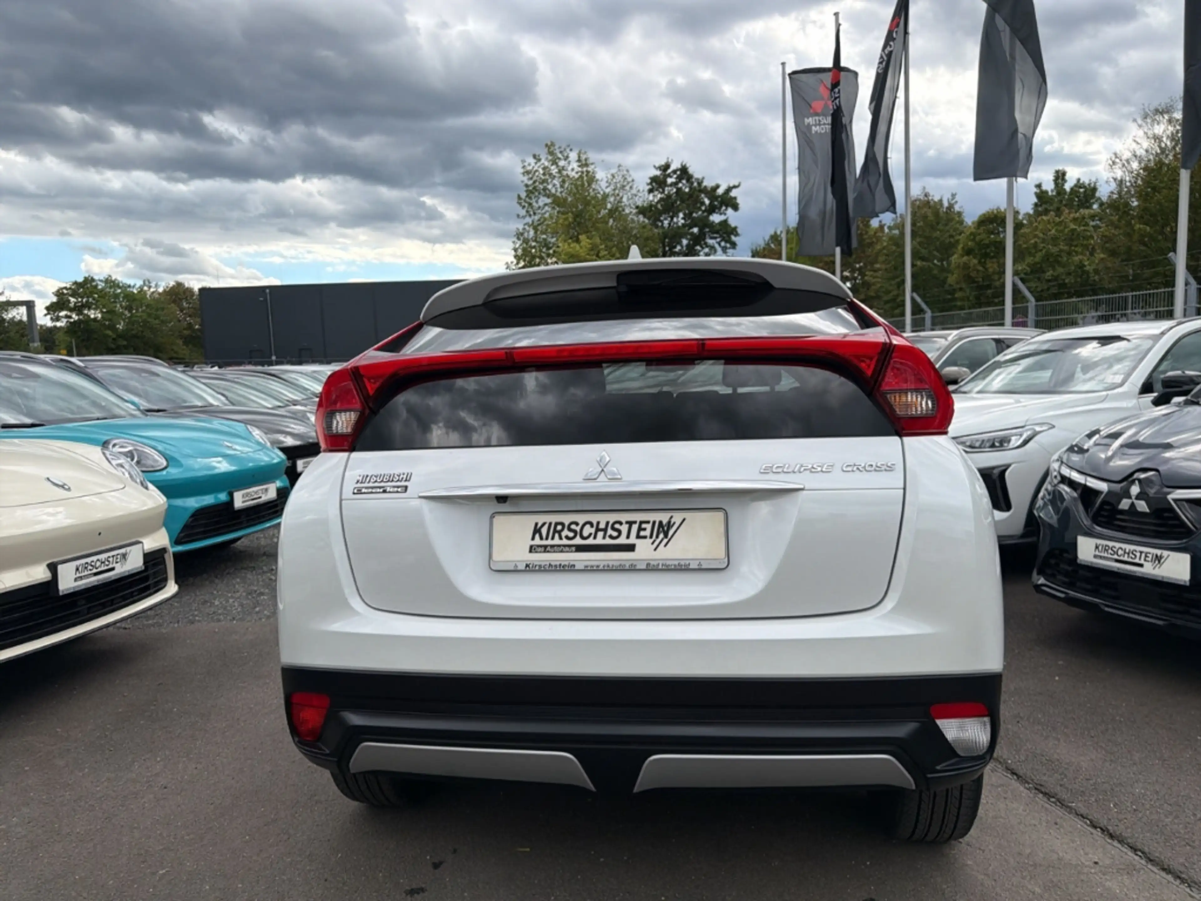Mitsubishi Eclipse Cross Spirit 2WD 1.5 T-MIVEC AHK Kamera App-Navi — photo 24