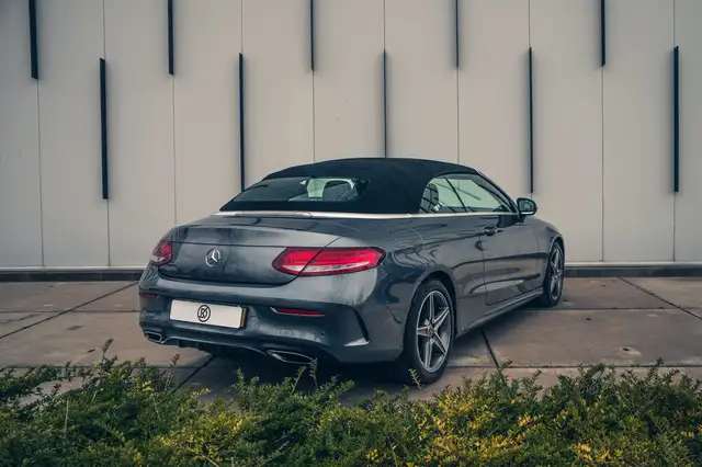 Mercedes-Benz C-Class view 5