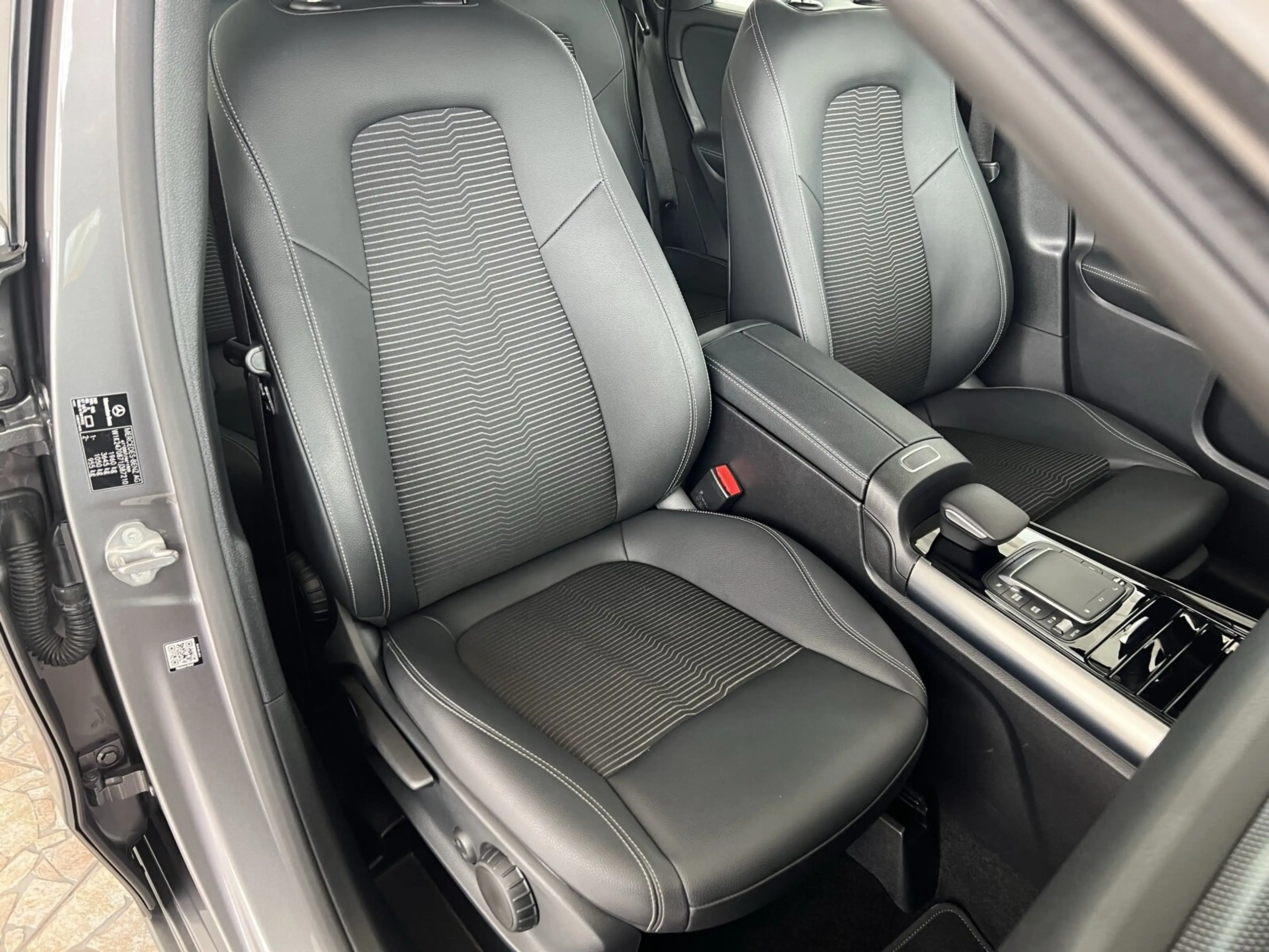 Mercedes-Benz B 200 B 200 Progressive/Navi/Distronic/LED/AHK/Sitzhzg — photo 12