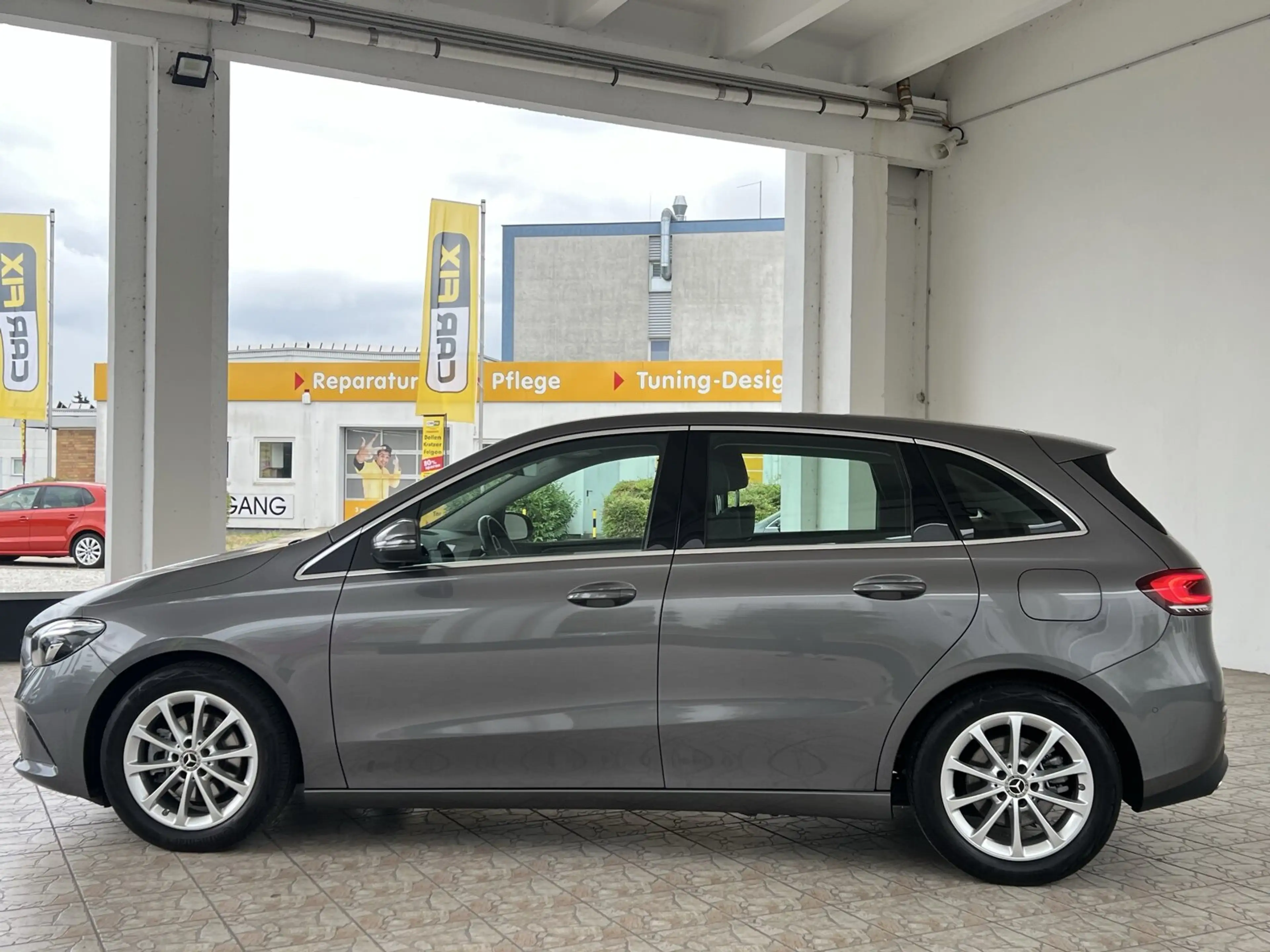 Mercedes-Benz B 200 B 200 Progressive/Navi/Distronic/LED/AHK/Sitzhzg — photo 8