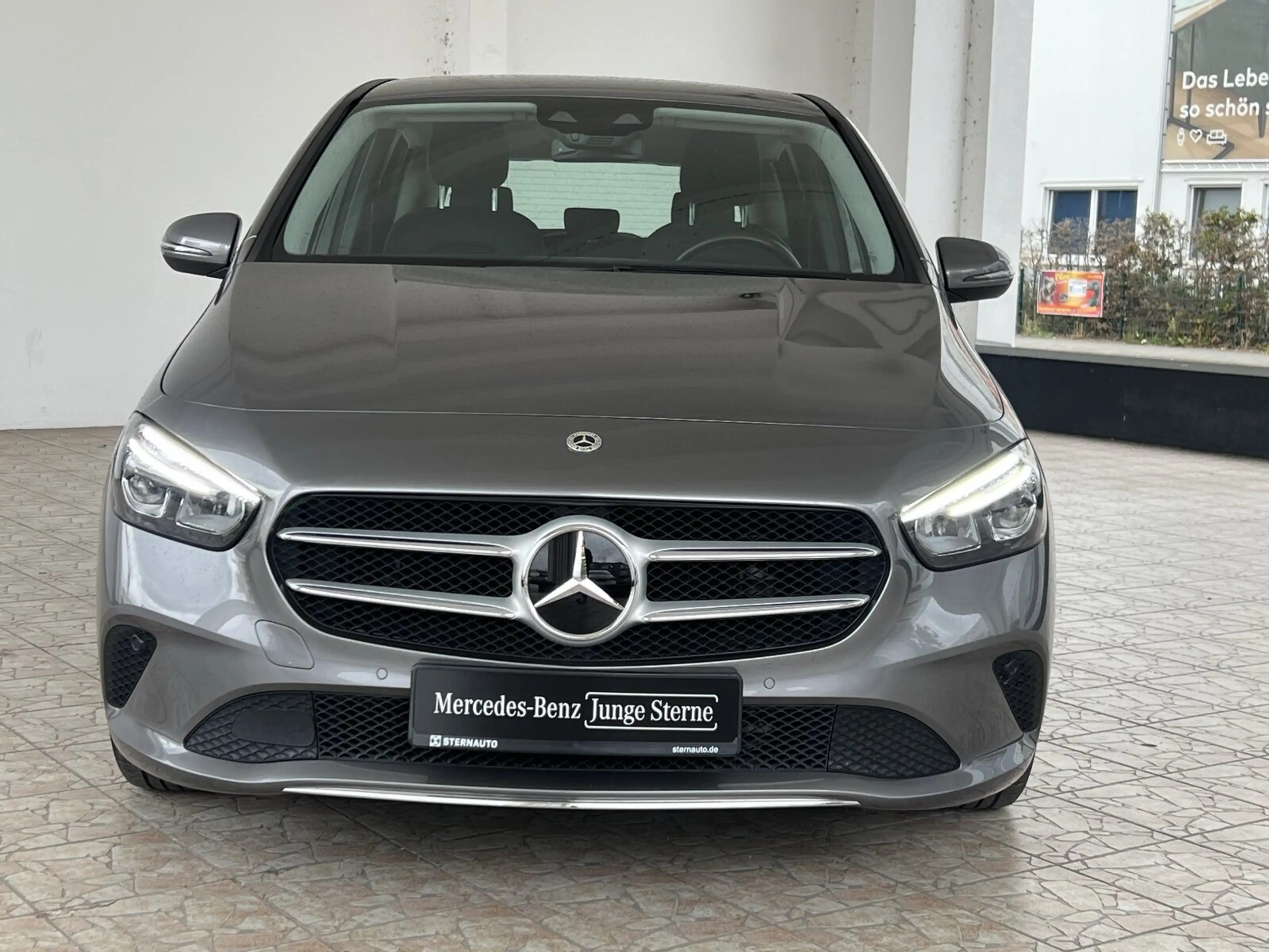 Mercedes-Benz B 200 B 200 Progressive/Navi/Distronic/LED/AHK/Sitzhzg — photo 2