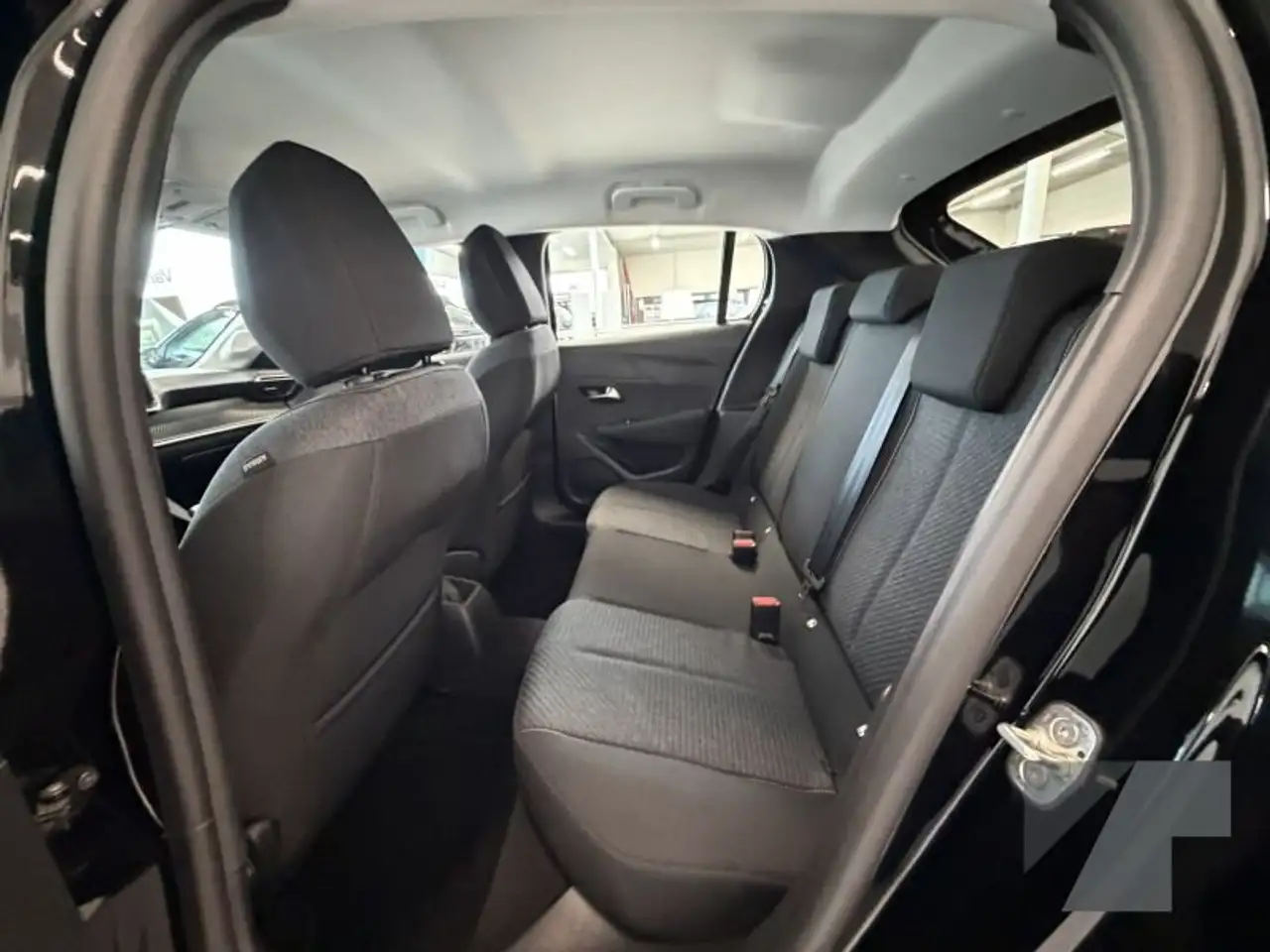 Peugeot 208 Style, миниатюра 13