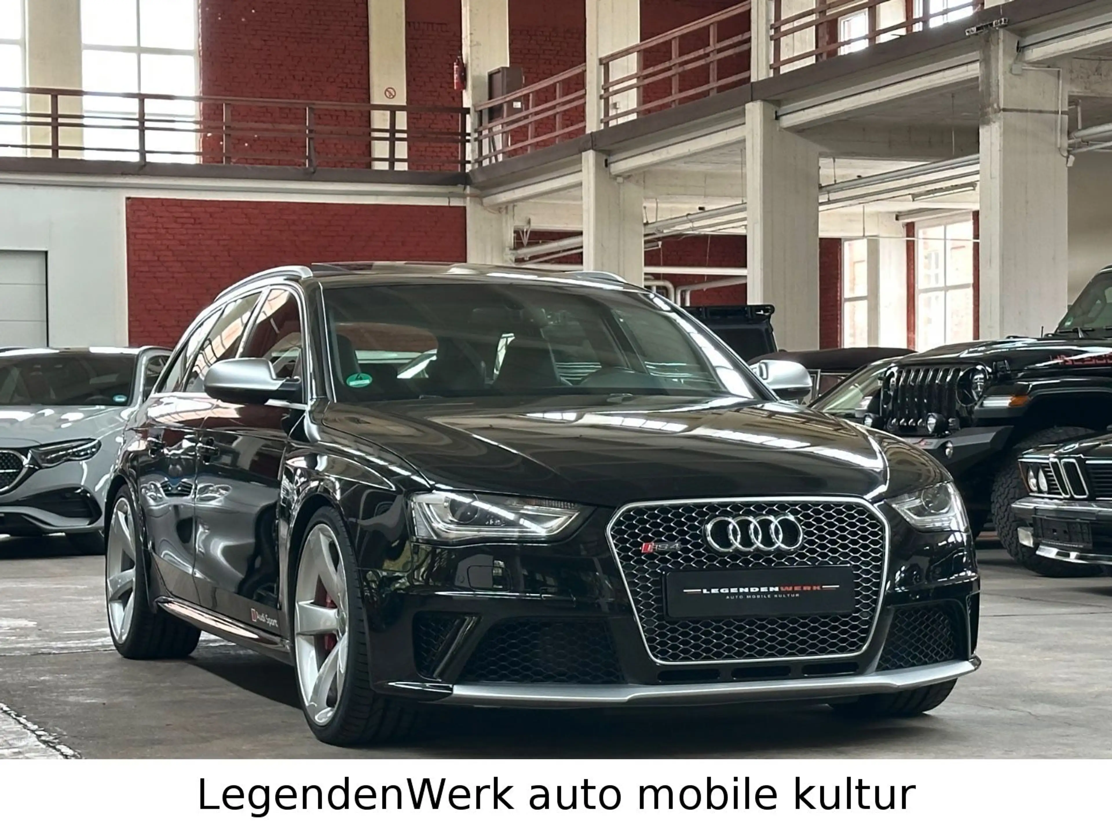 Audi RS4 B8 Avant 4.2 FSI SERVICE/BREMSEN/REIFEN neu! — photo 3